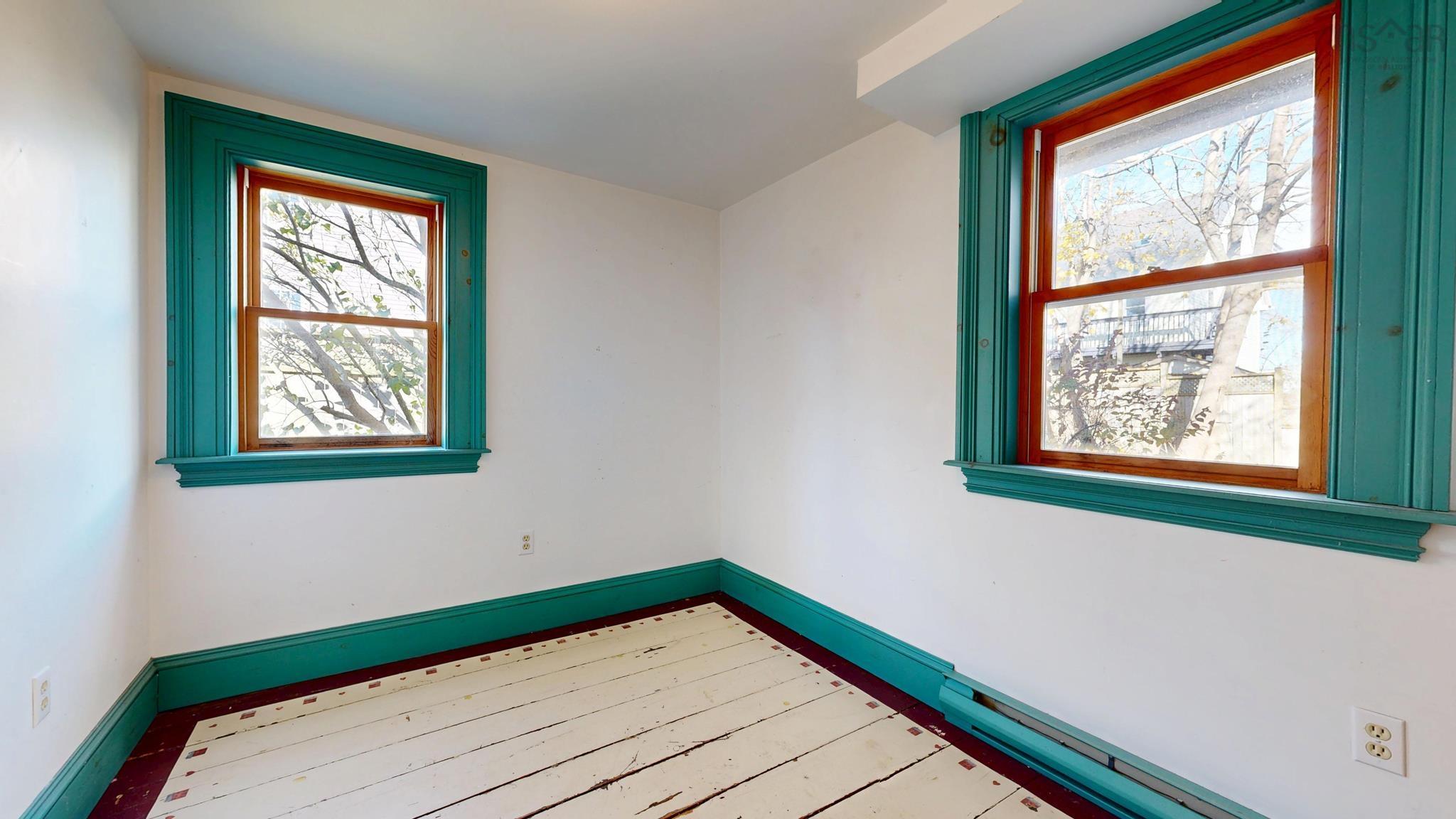 $375,000.00: 77 Fox Street, Lunenburg