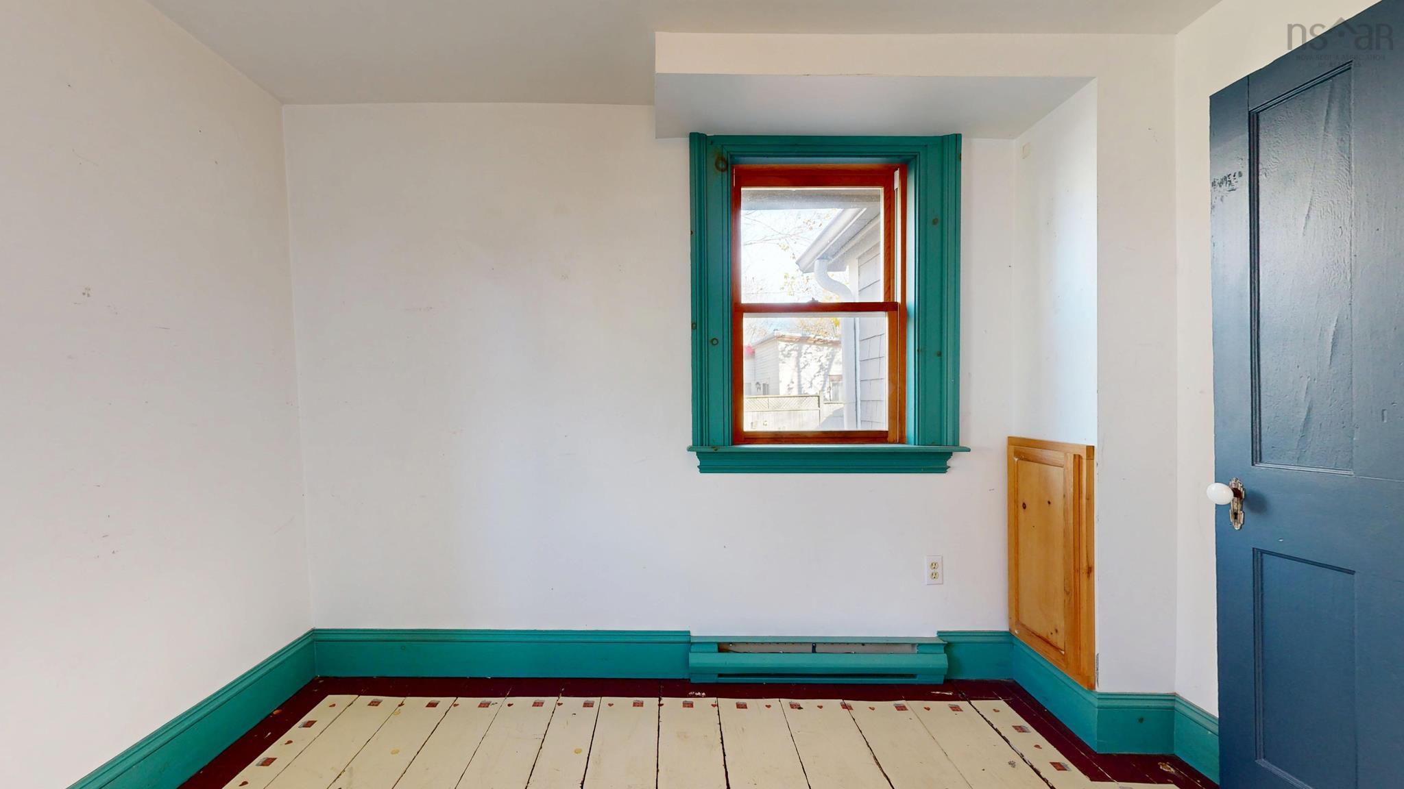 $375,000.00: 77 Fox Street, Lunenburg