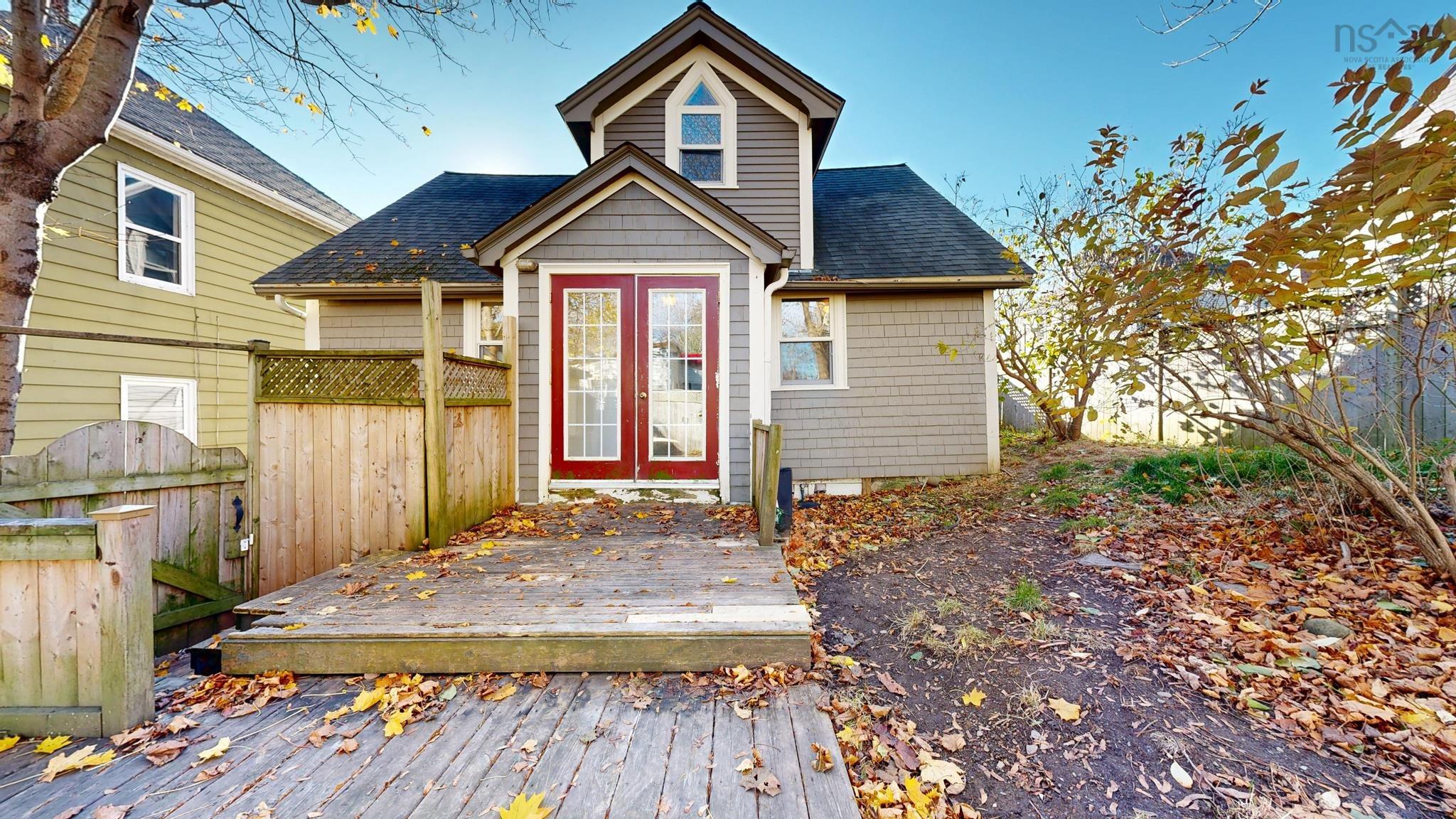 $375,000.00: 77 Fox Street, Lunenburg