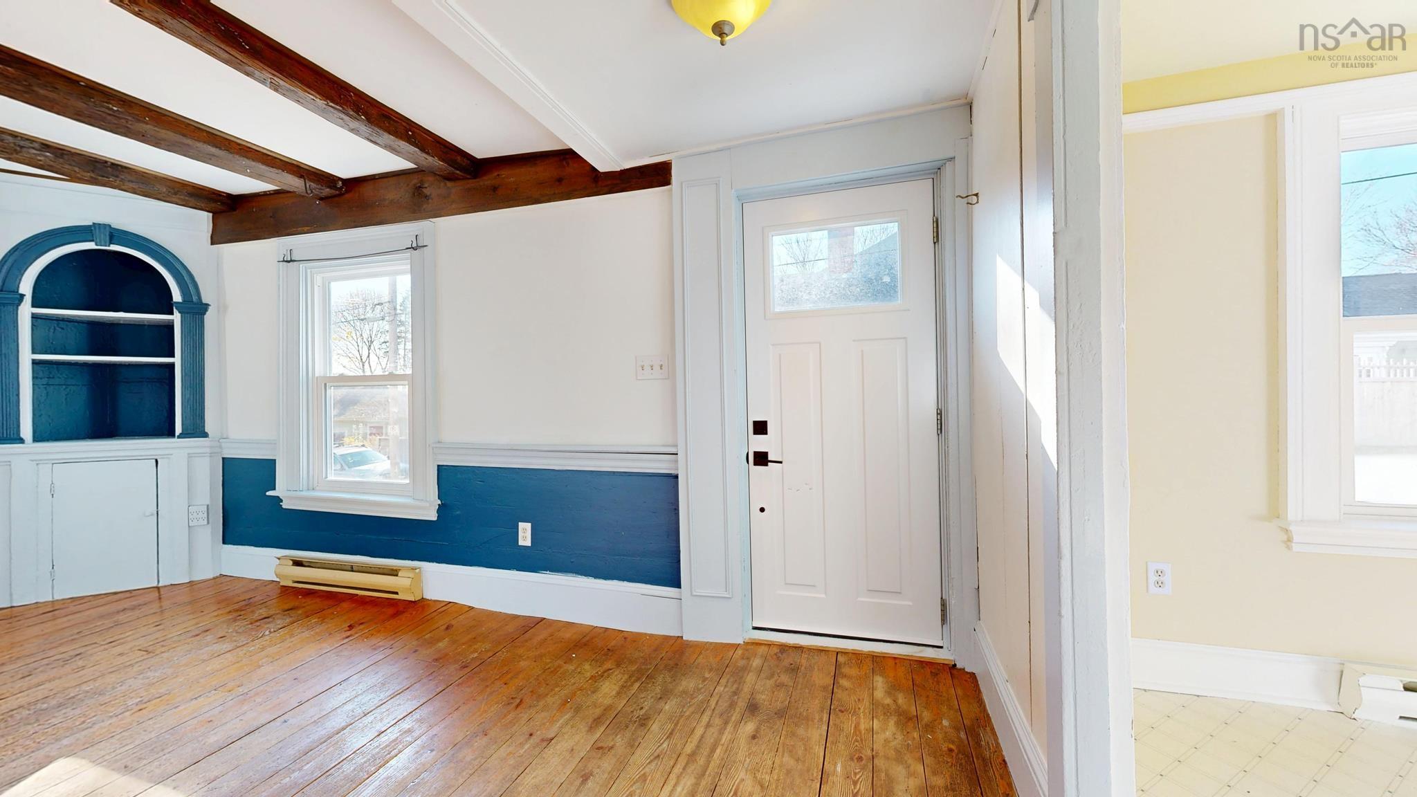 $375,000.00: 77 Fox Street, Lunenburg