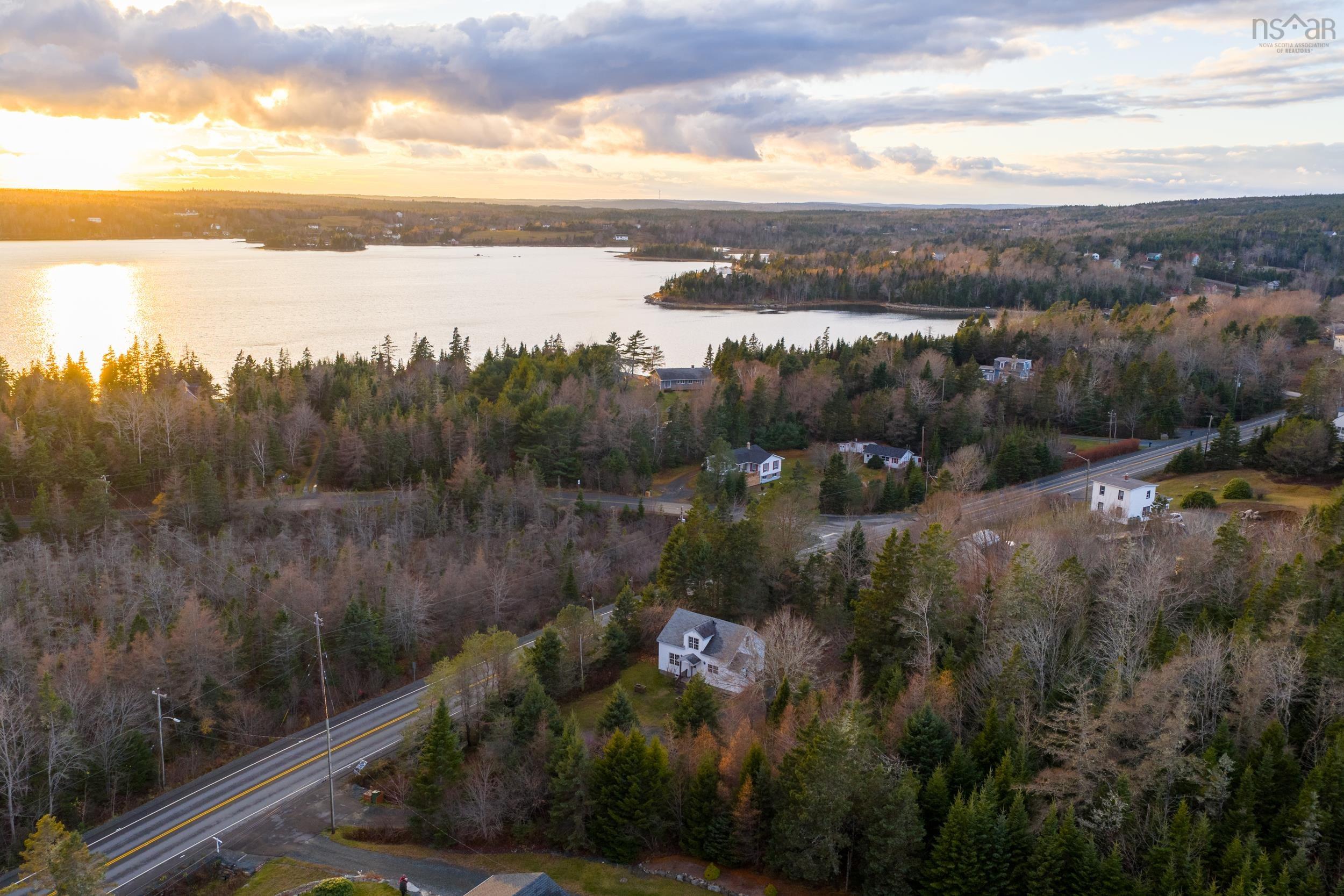 $365,000.00: 9637 Highway, Head Of Jeddore