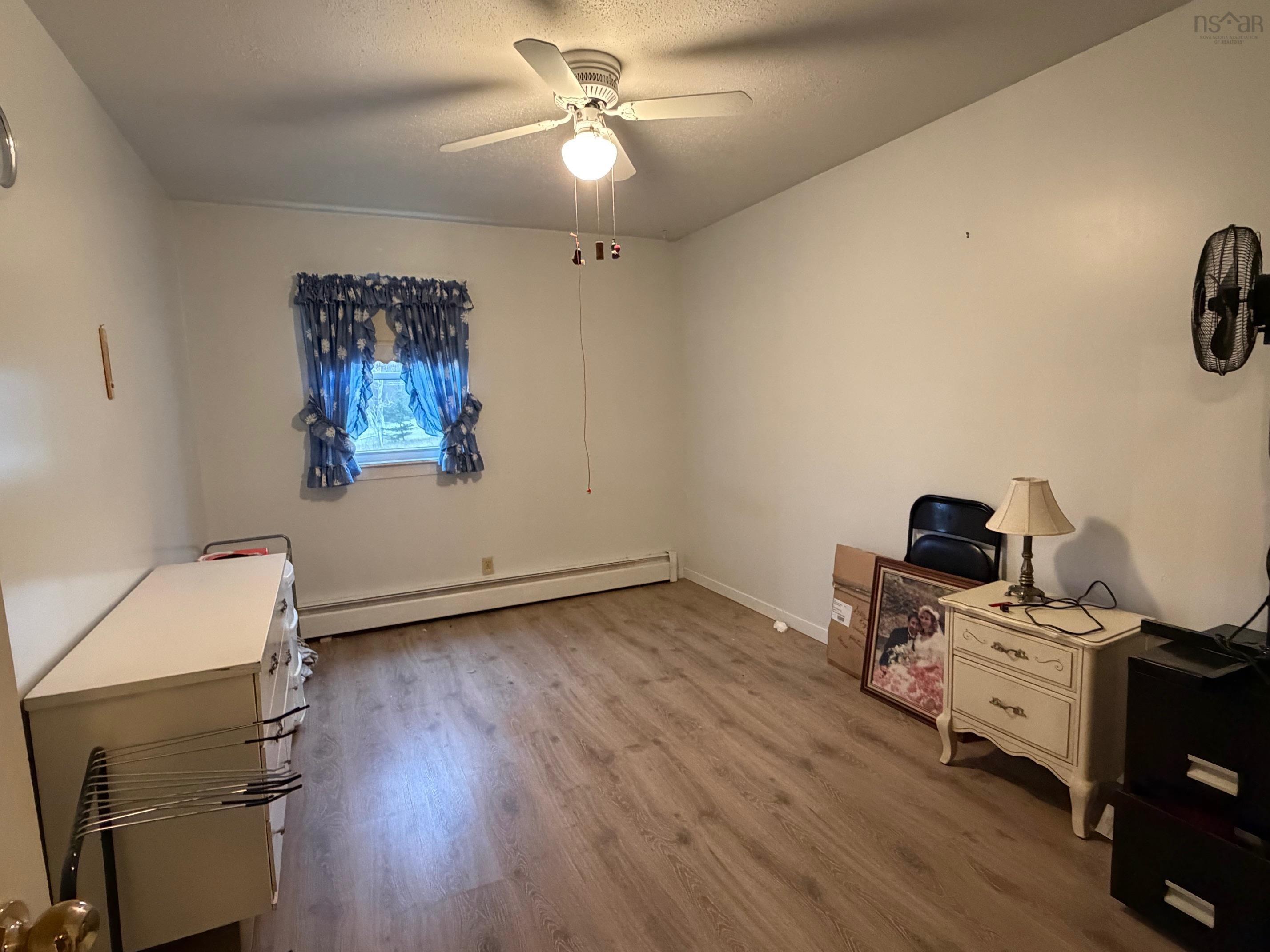 $325,000.00: 16364 Cabot Trail, La Prairie