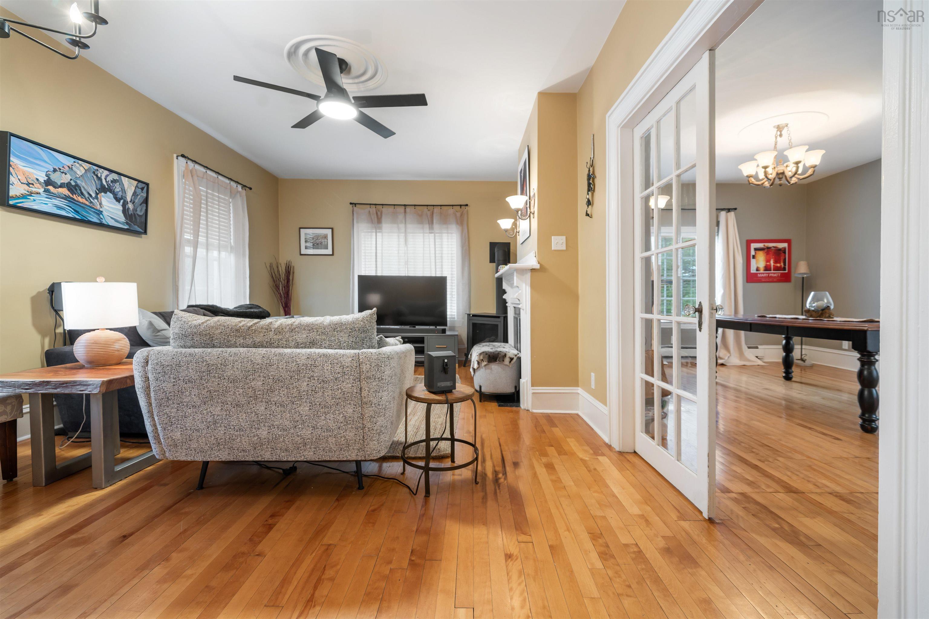 $449,900.00: 1273 North Main Street, Westville