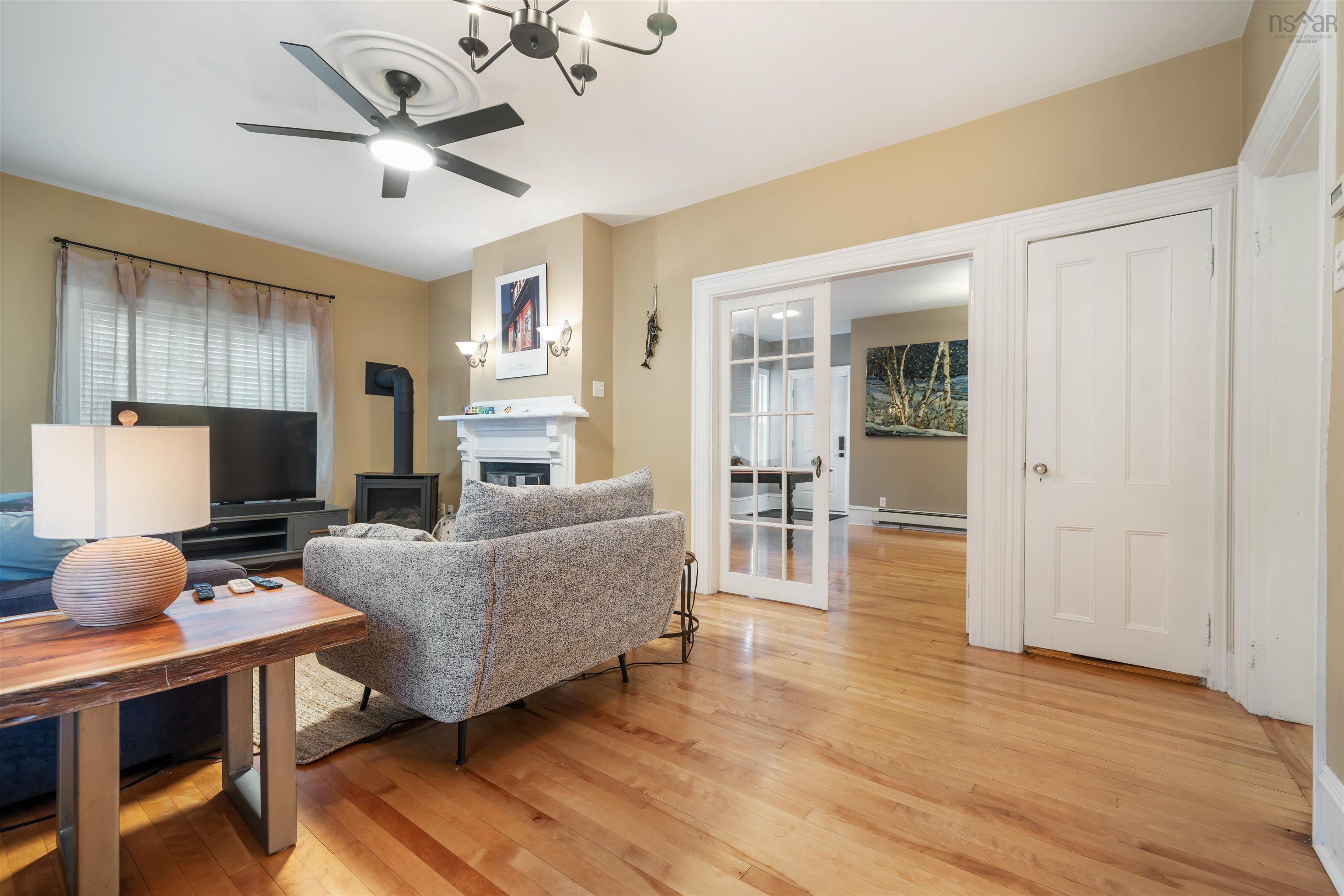 $449,900.00: 1273 North Main Street, Westville