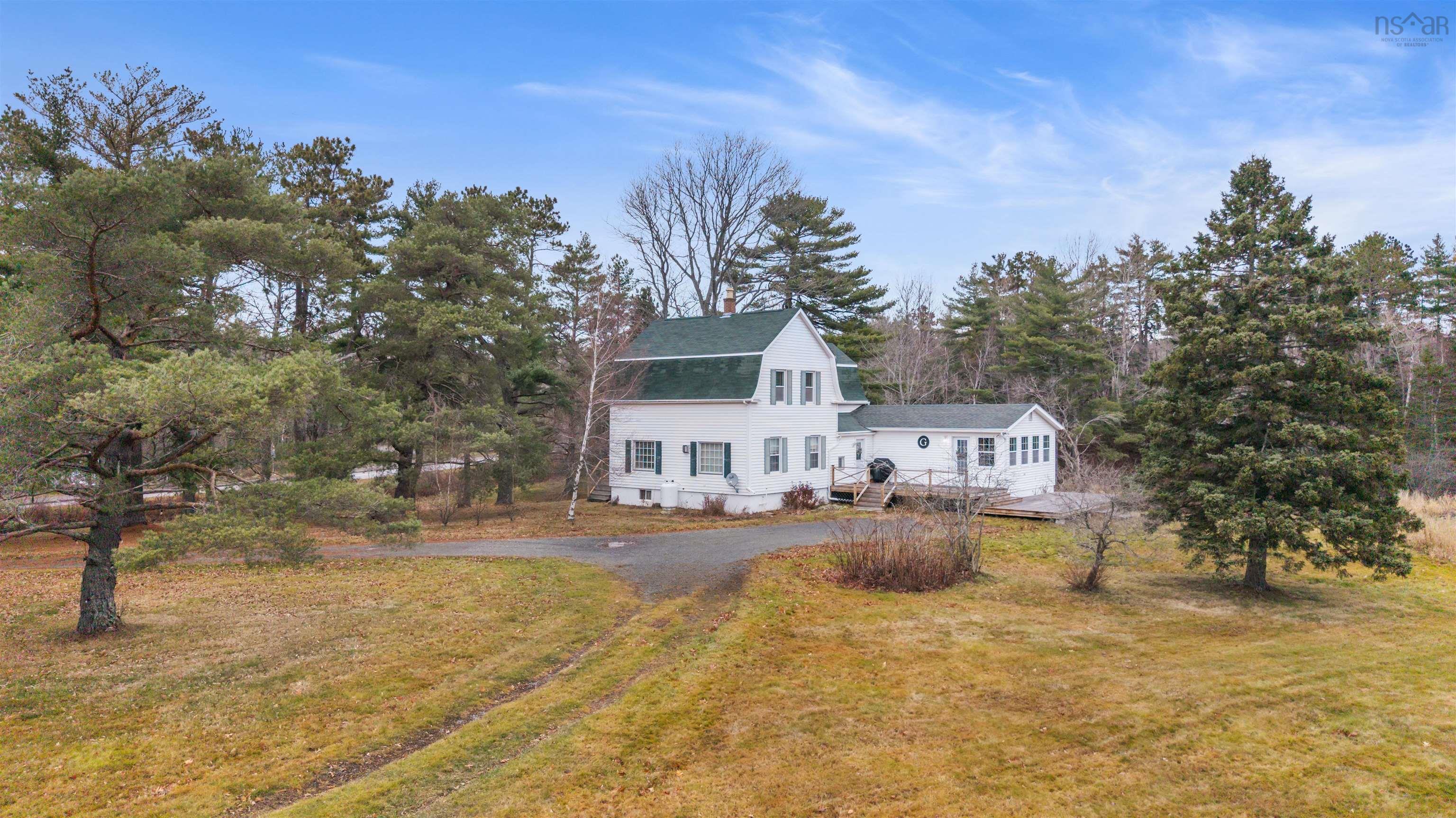 $449,900.00: 1273 North Main Street, Westville