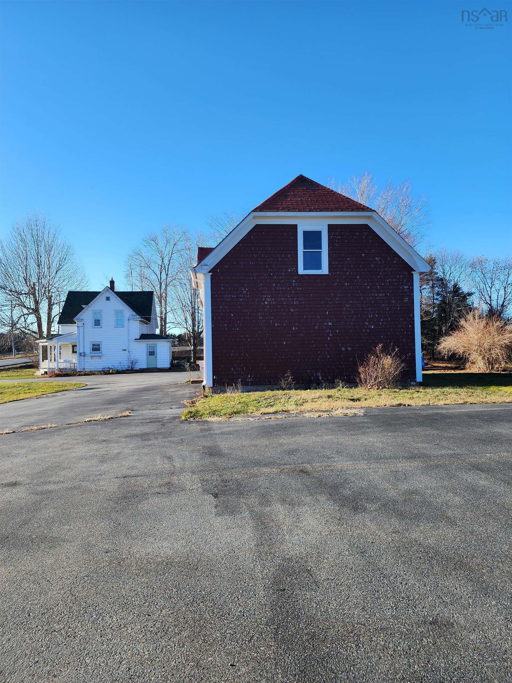 $1,150,000.00: 2826 HWY 325, Wileville