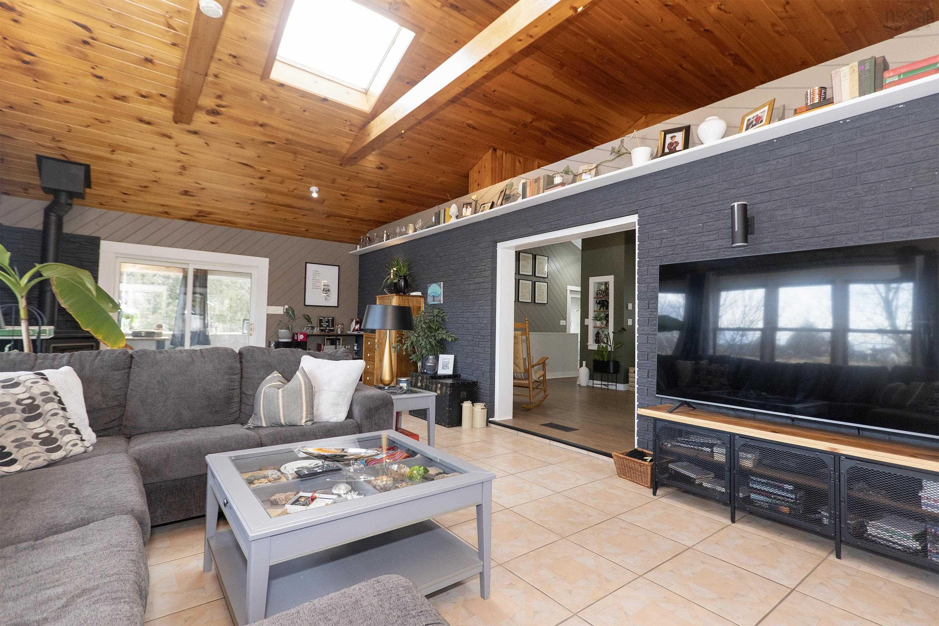 $379,900.00: 34 Thompson Road, Oxford