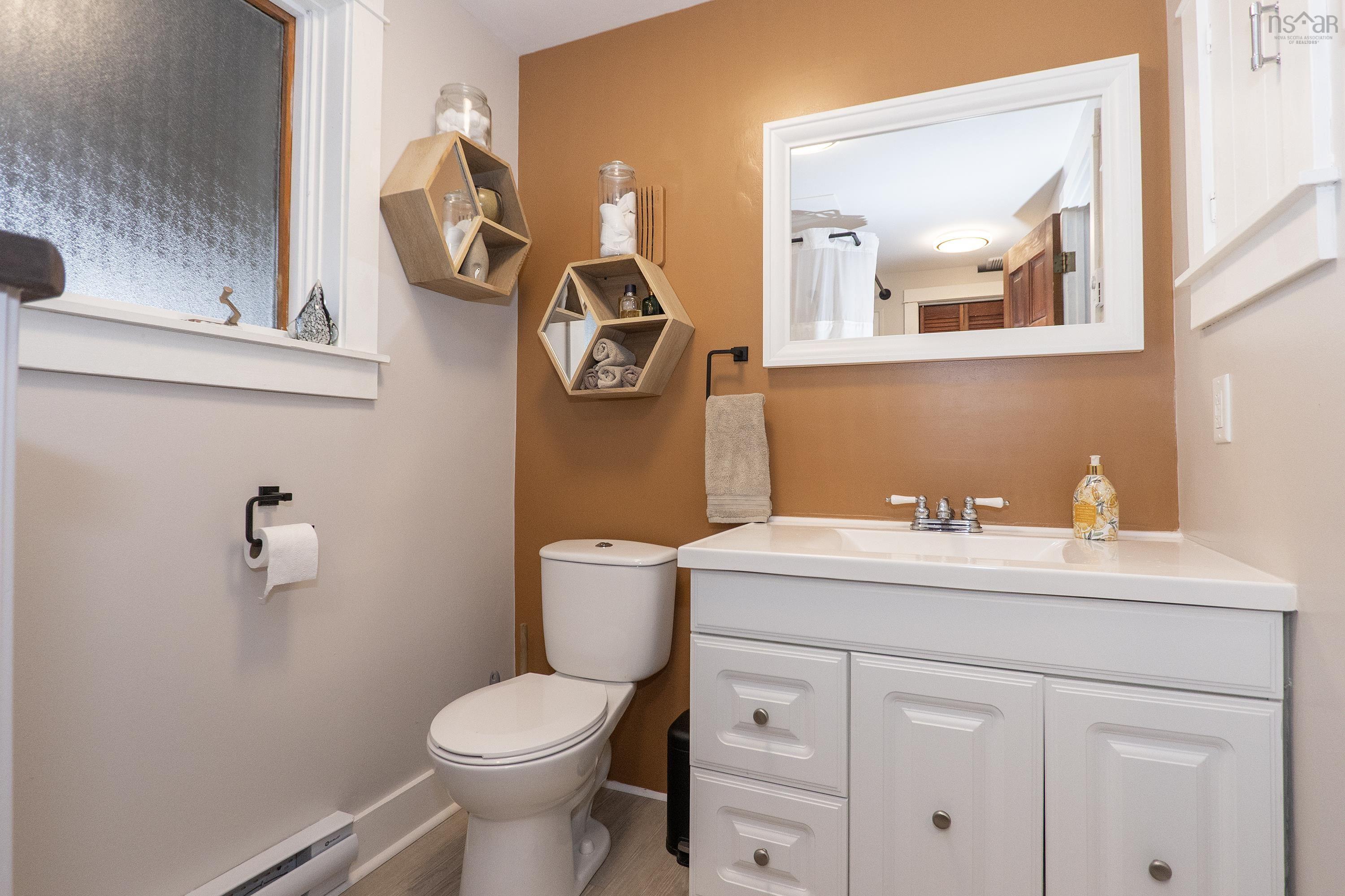 $379,900.00: 34 Thompson Road, Oxford