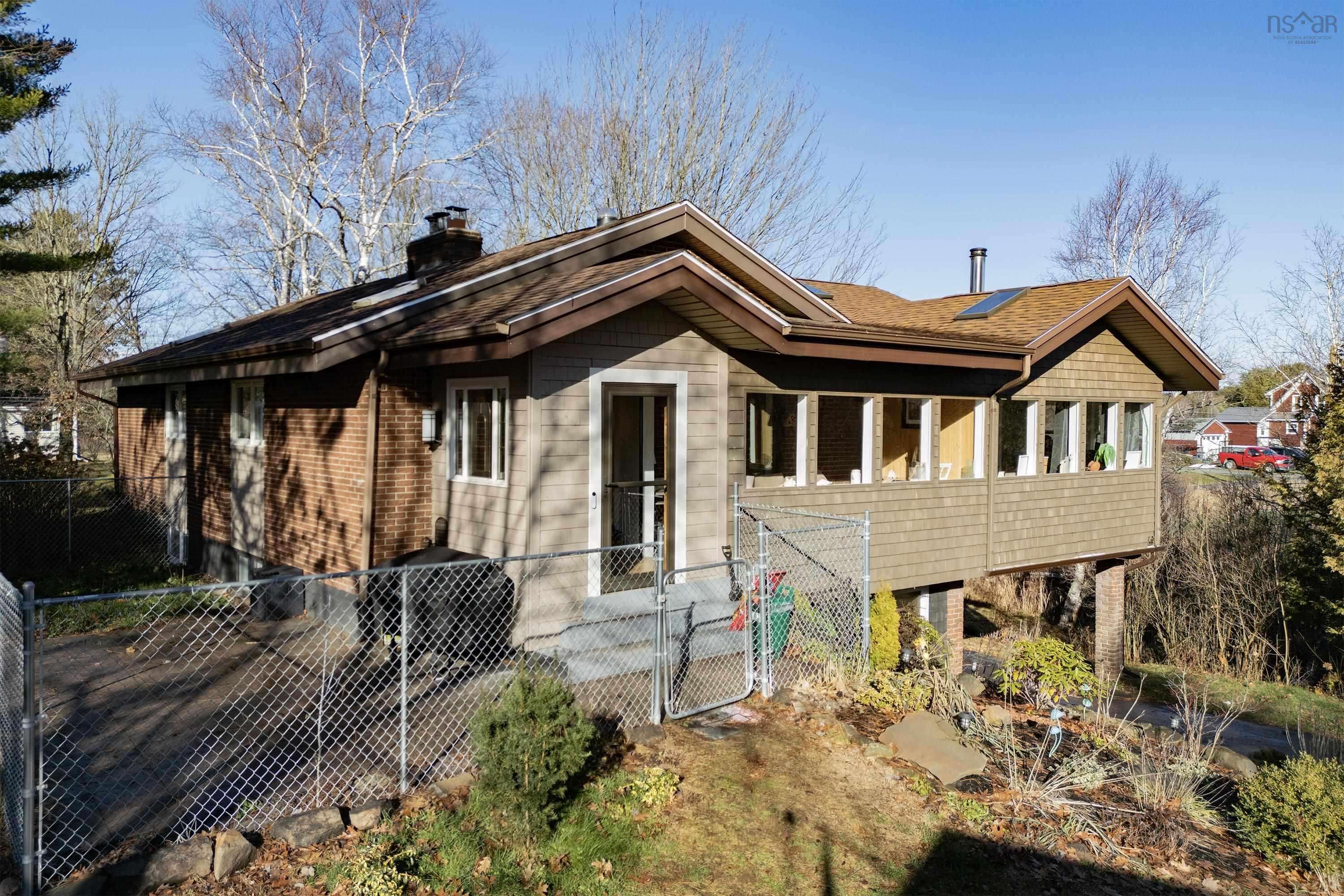 $379,900.00: 34 Thompson Road, Oxford