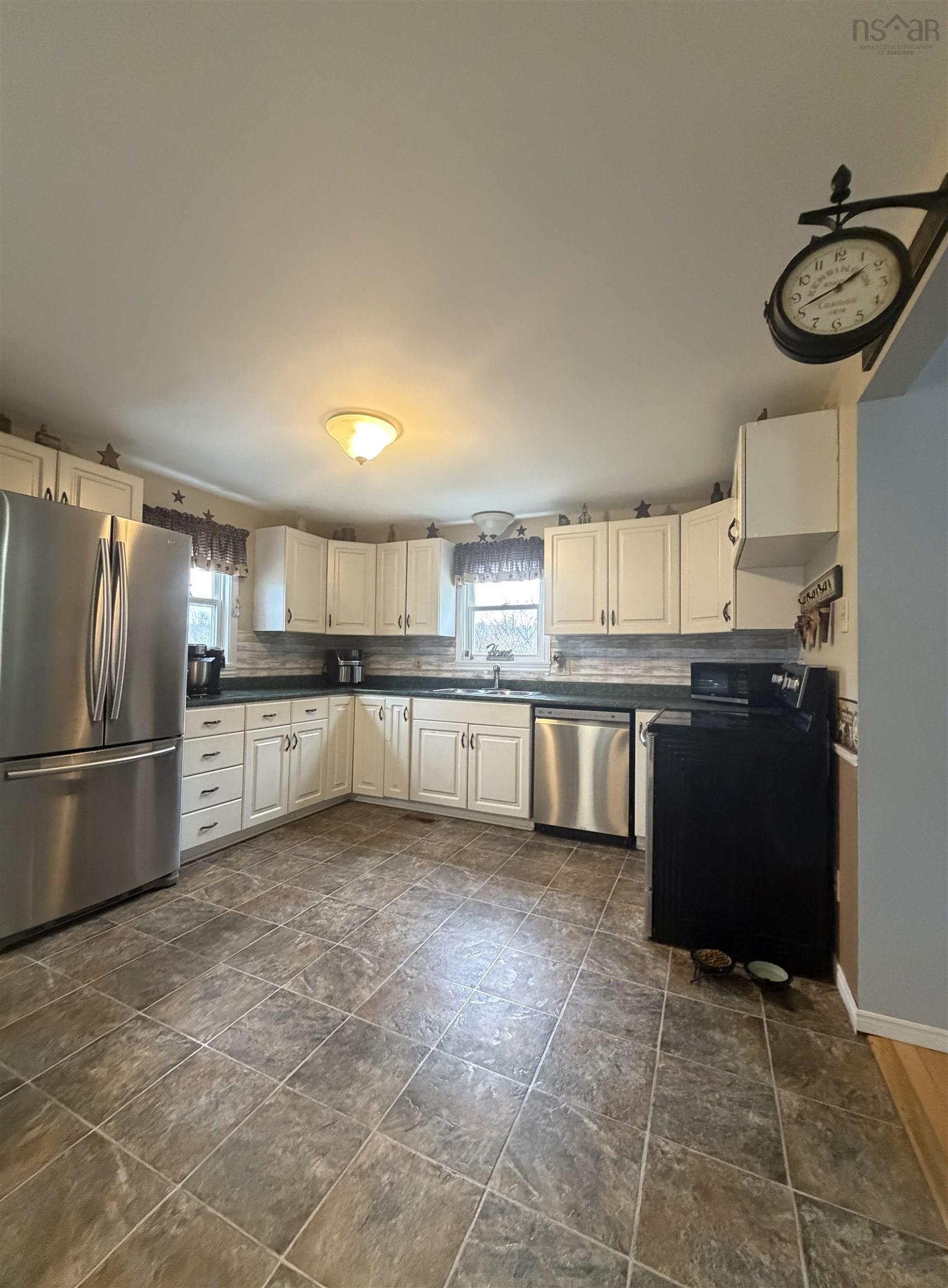 $329,900.00: 619 Park Falls Road, Sutherlands River