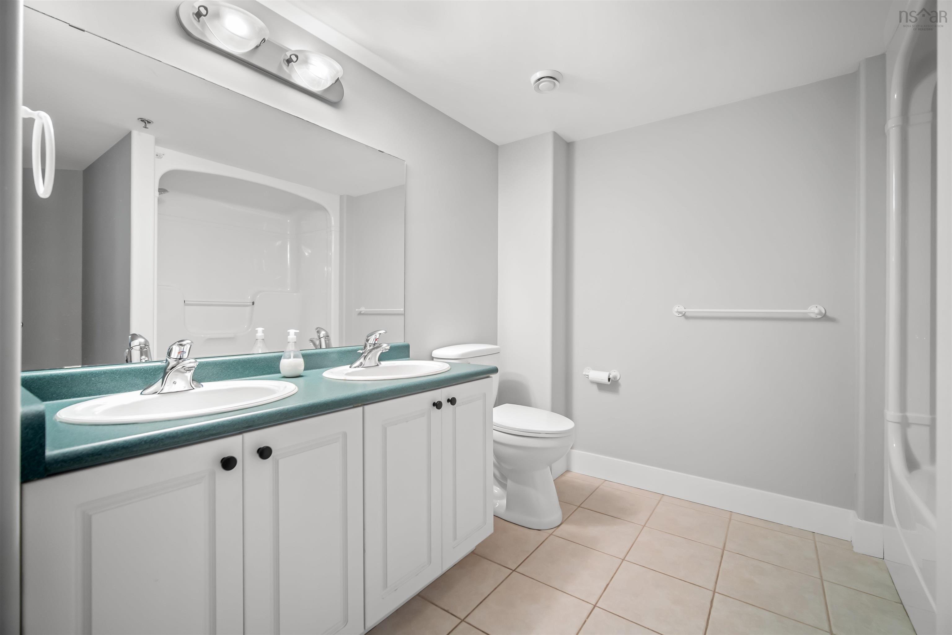 201 40 Regency Park Drive, Halifax, NS (MLS 202528973)