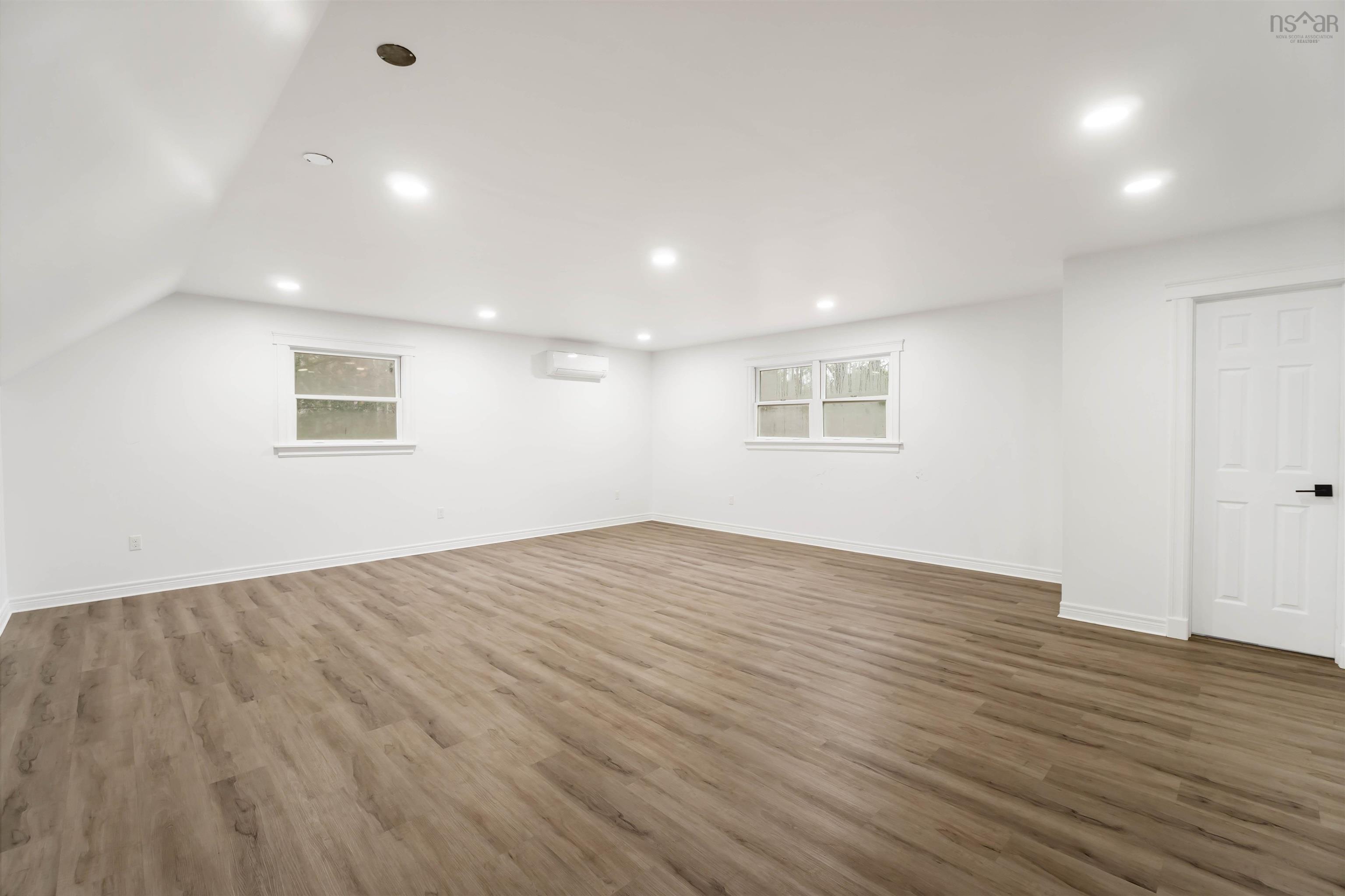 $540,000.00: 95 Bentwood Crescent, Cambridge