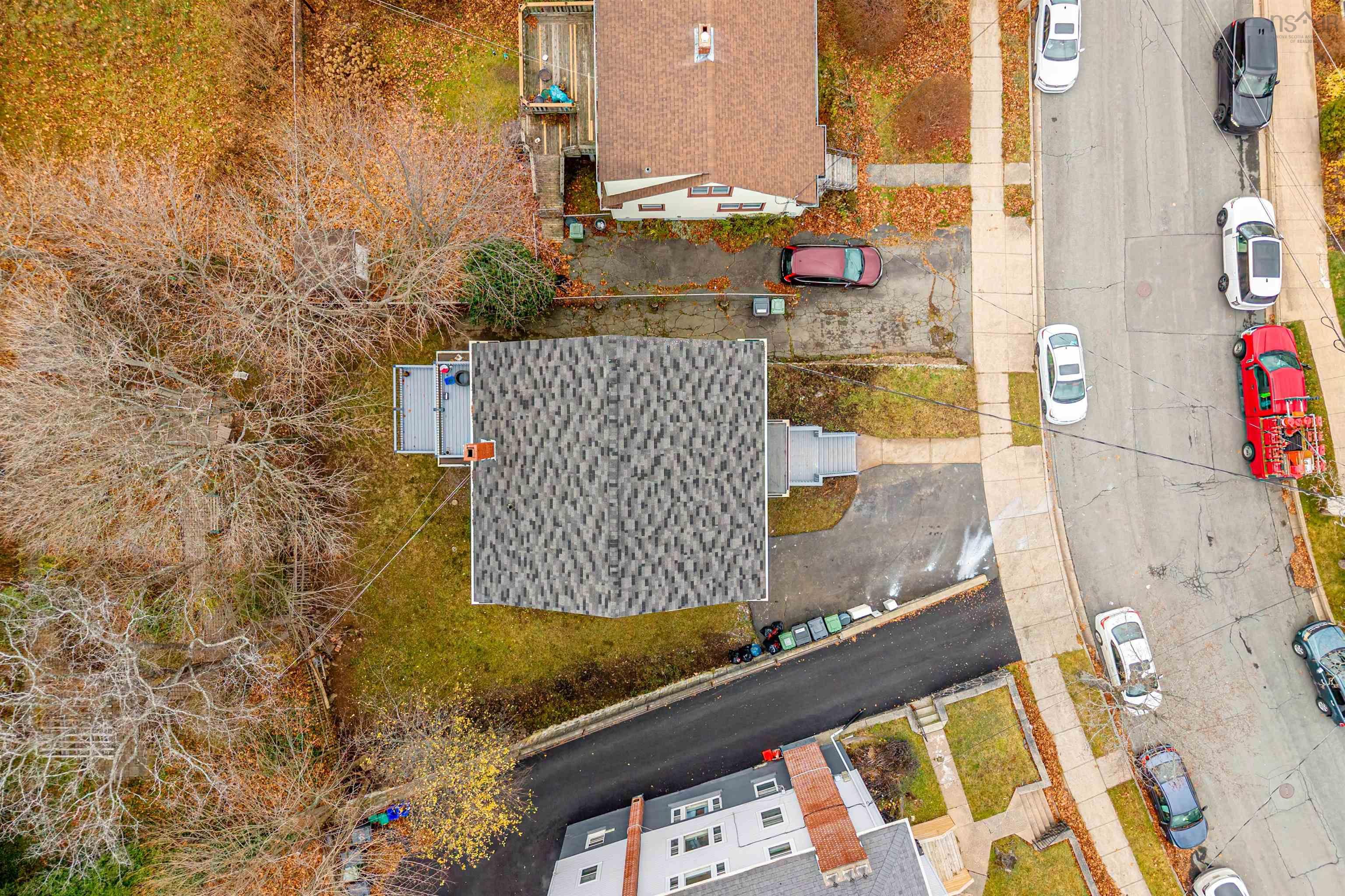 $999,900.00: 3176 Stanford Street, Halifax
