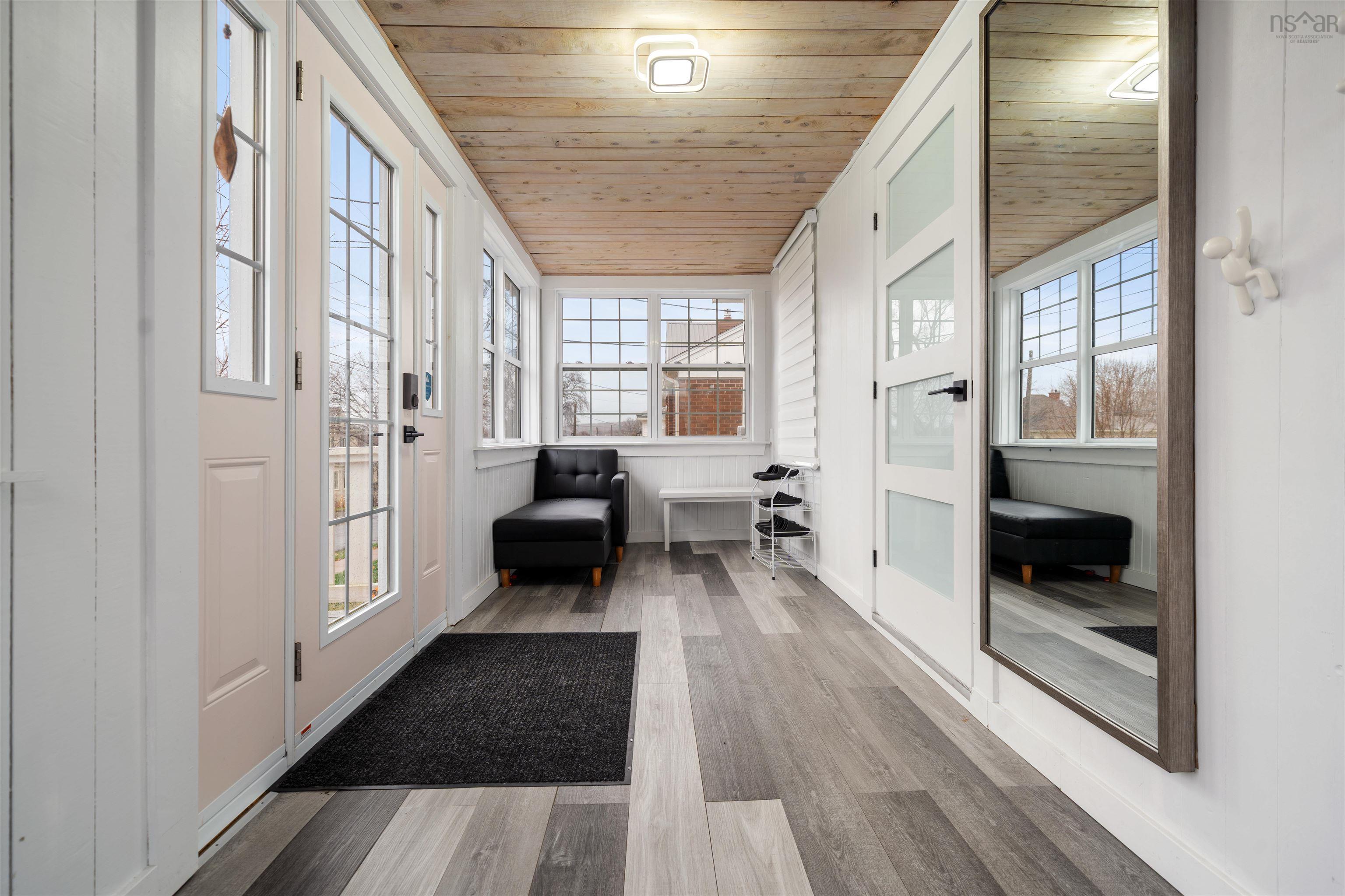 $329,900.00: 140 Maple Avenue, New Glasgow