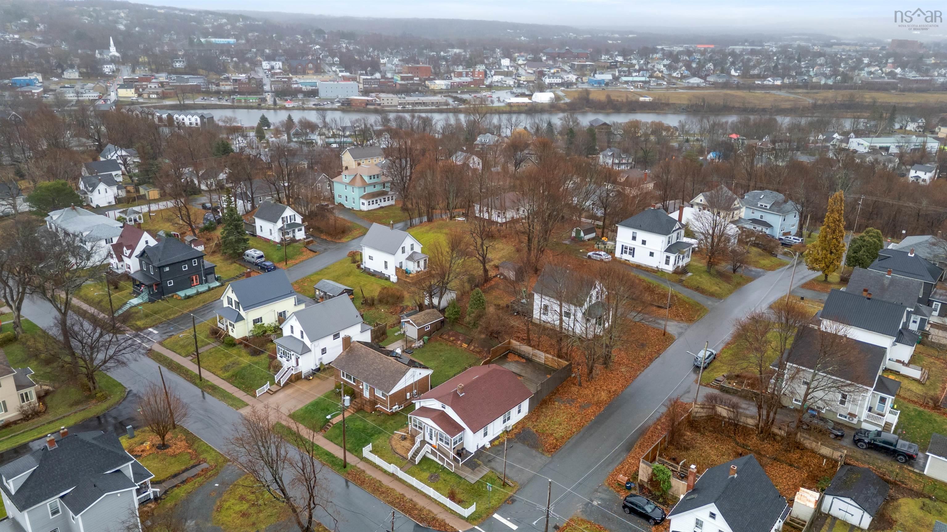 $329,900.00: 140 Maple Avenue, New Glasgow