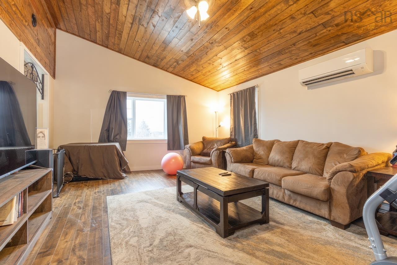 $379,900.00: 62 Lake Doucette Road, Lake Doucette