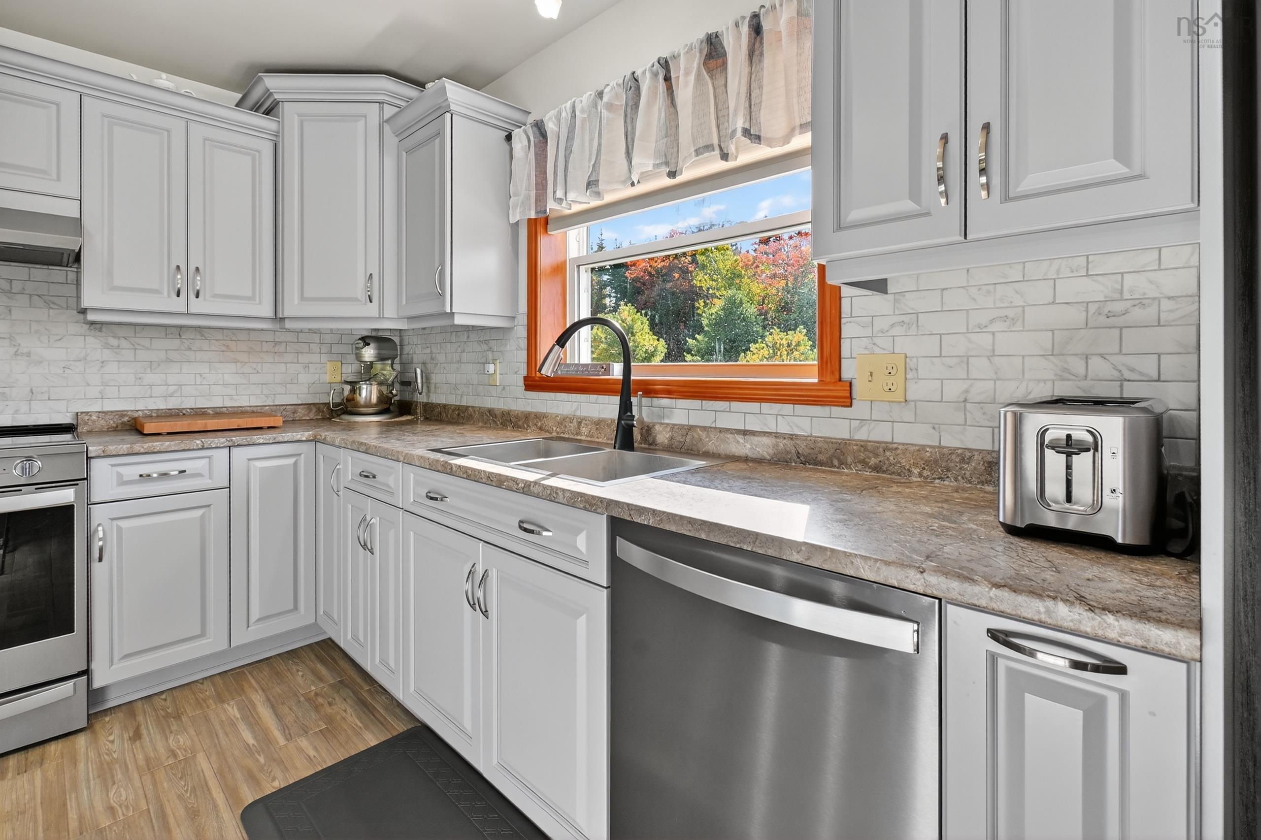 $640,000.00: 110 De Raymond Street, St. Peter