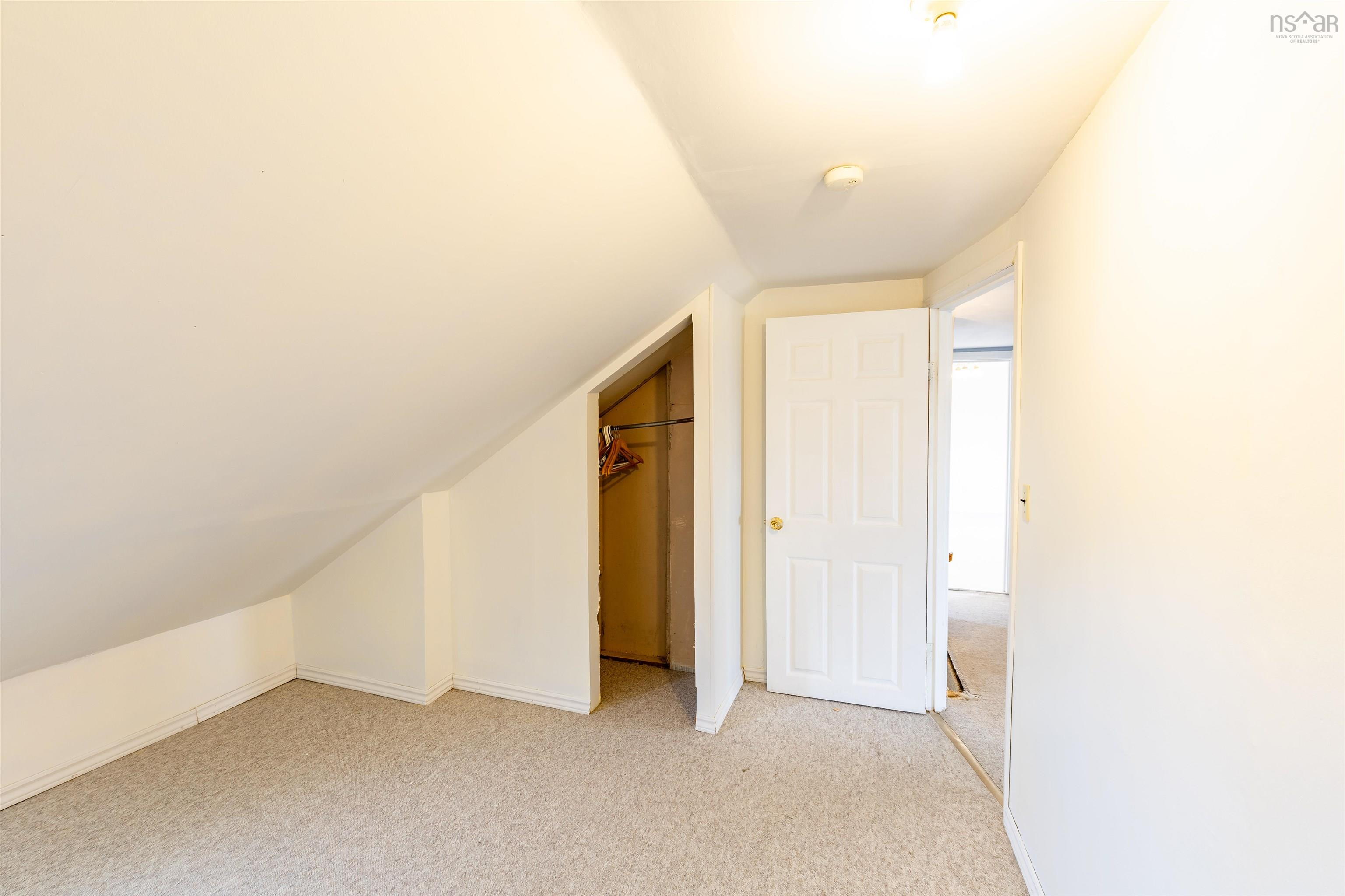 $325,000.00: 1415 Highway 304, Cape Forchu