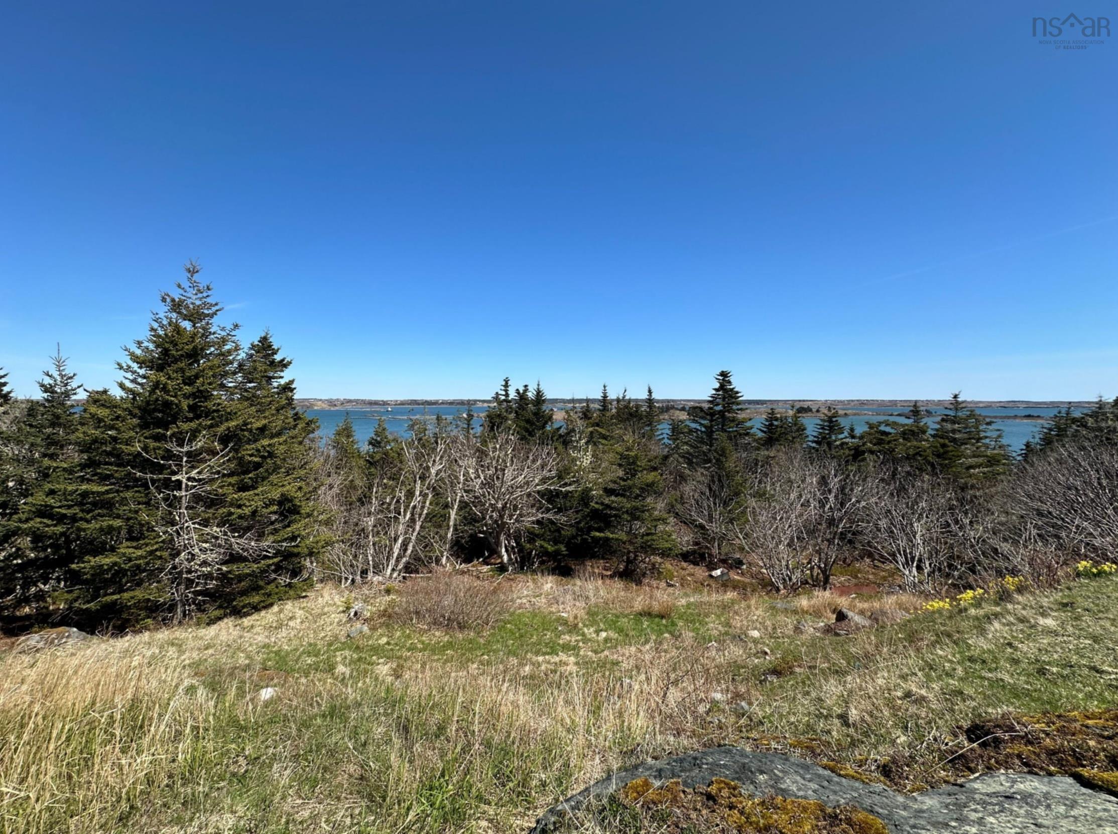 $325,000.00: 1415 Highway 304, Cape Forchu