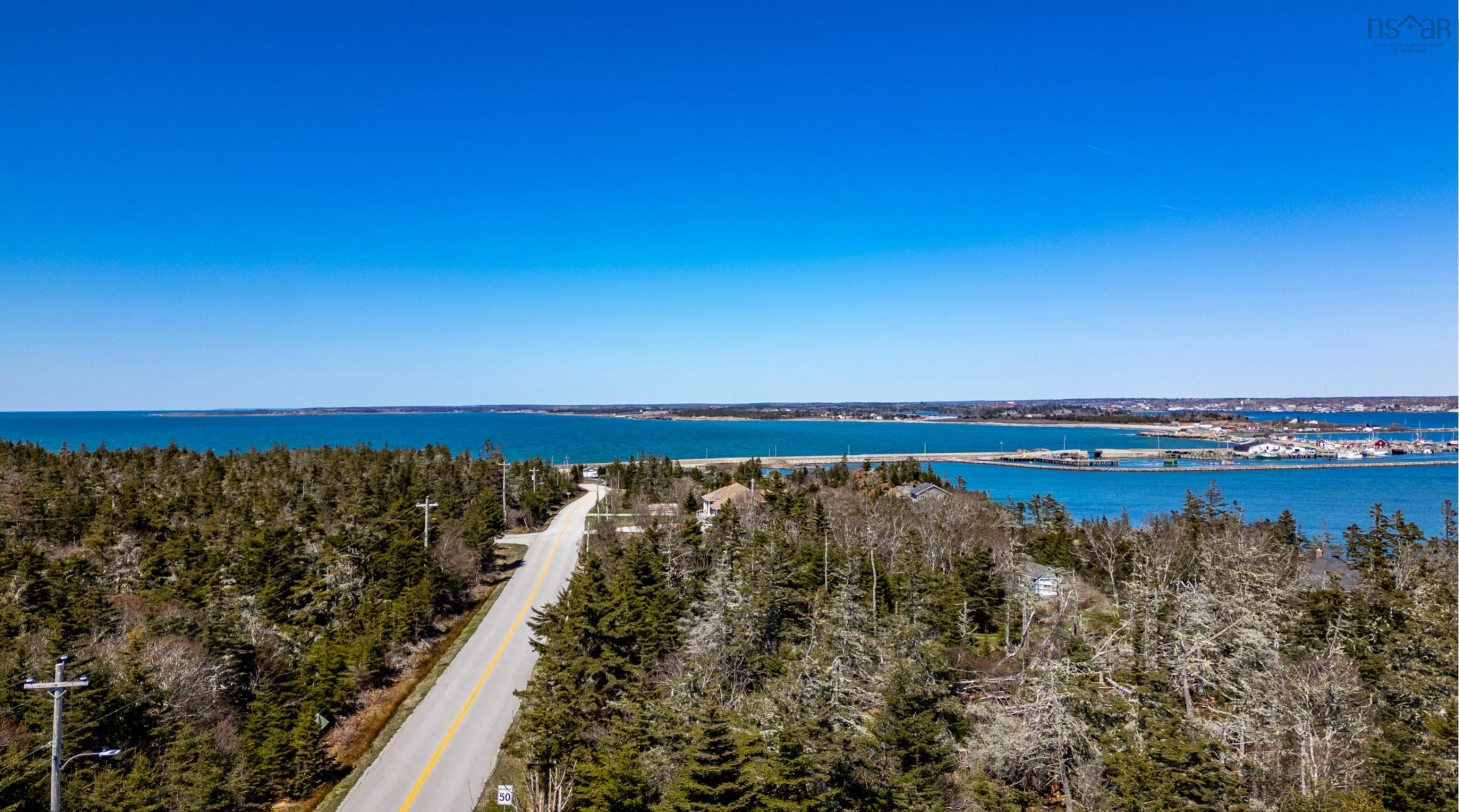 $325,000.00: 1415 Highway 304, Cape Forchu