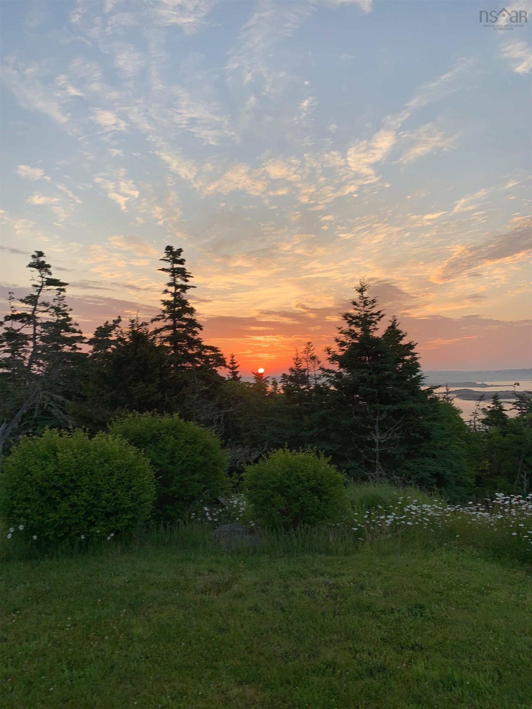 $325,000.00: 1415 Highway 304, Cape Forchu