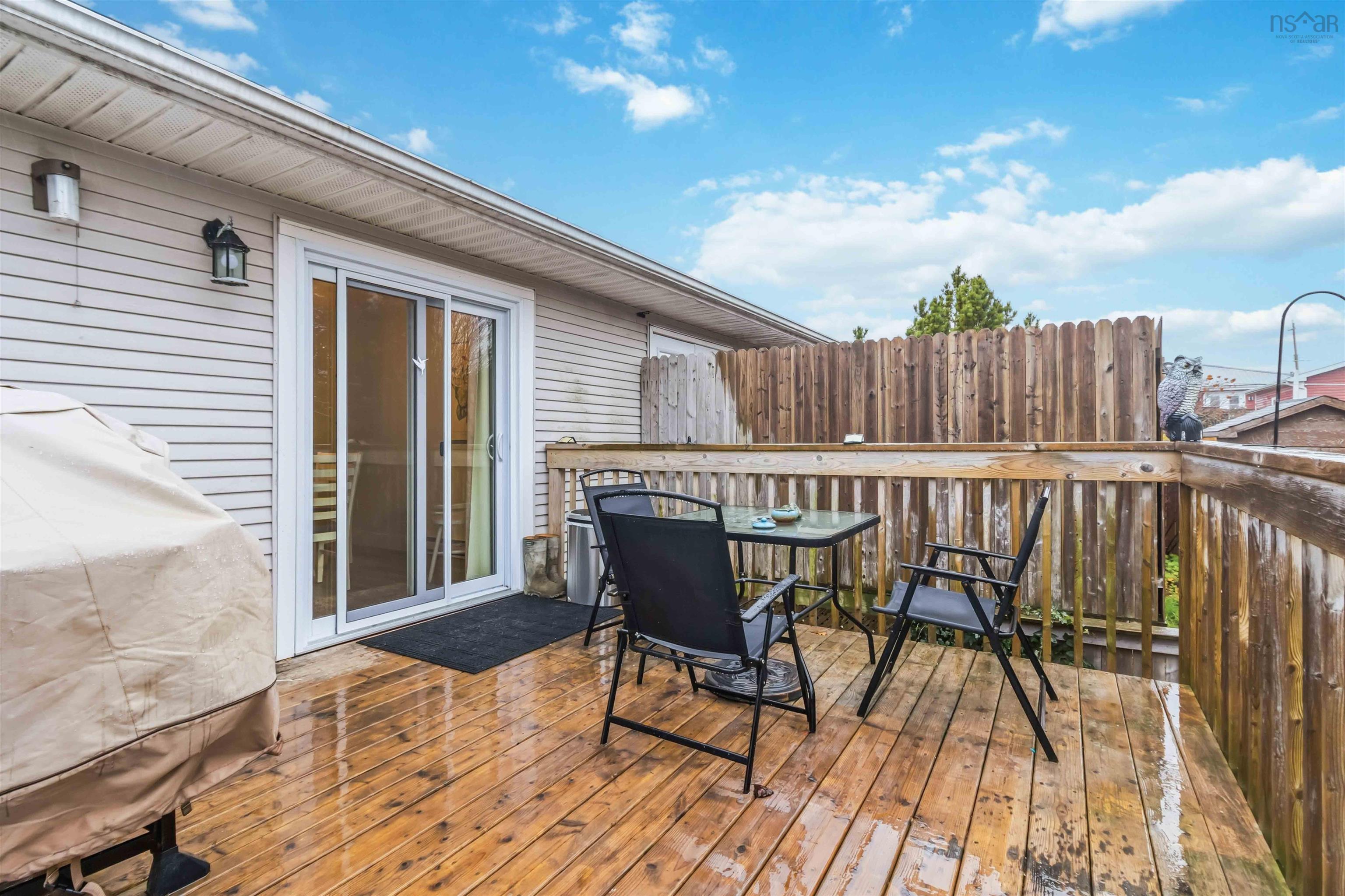 $409,900.00: 10 Thorncrest Court, Eastern Passage