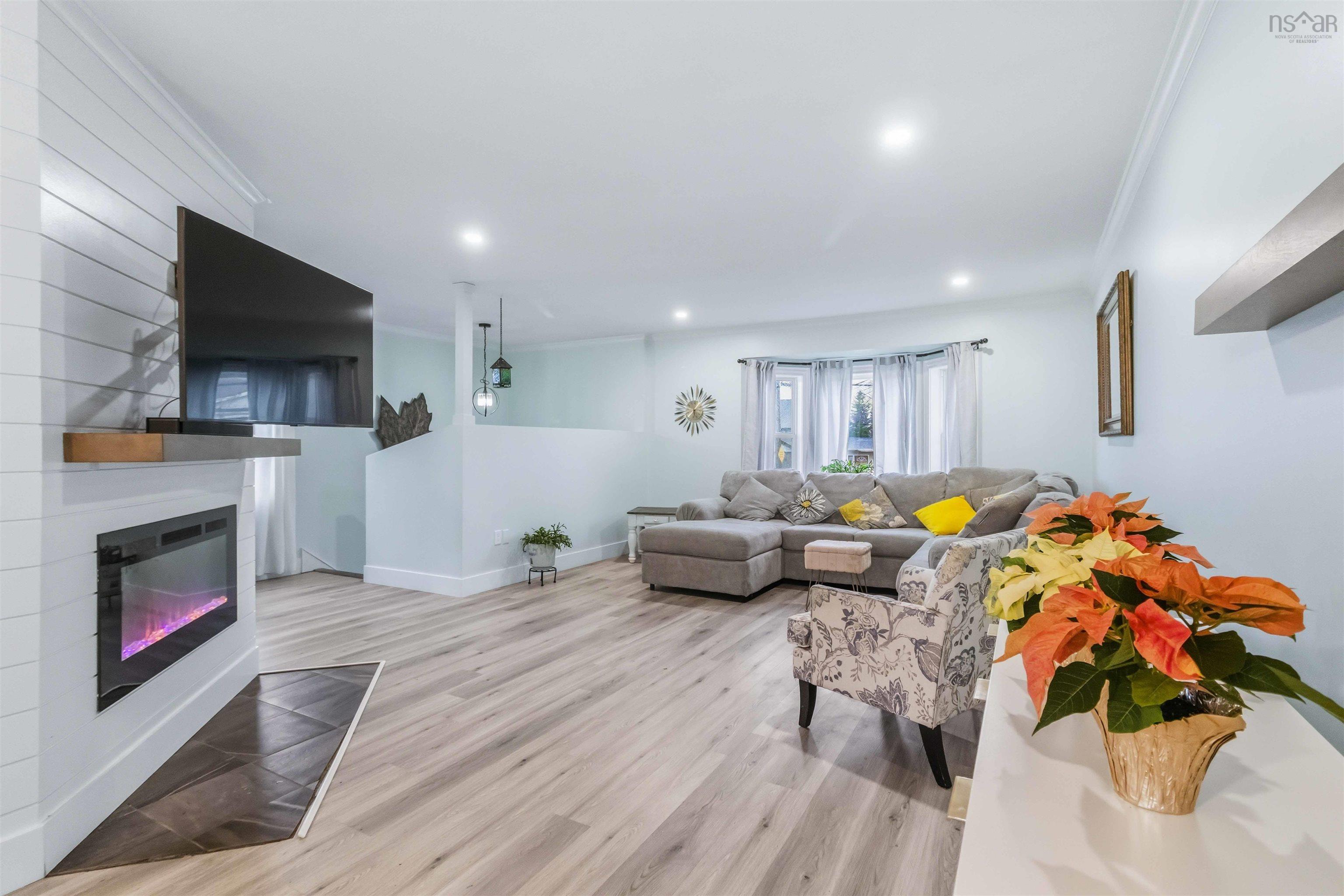 $409,900.00: 10 Thorncrest Court, Eastern Passage