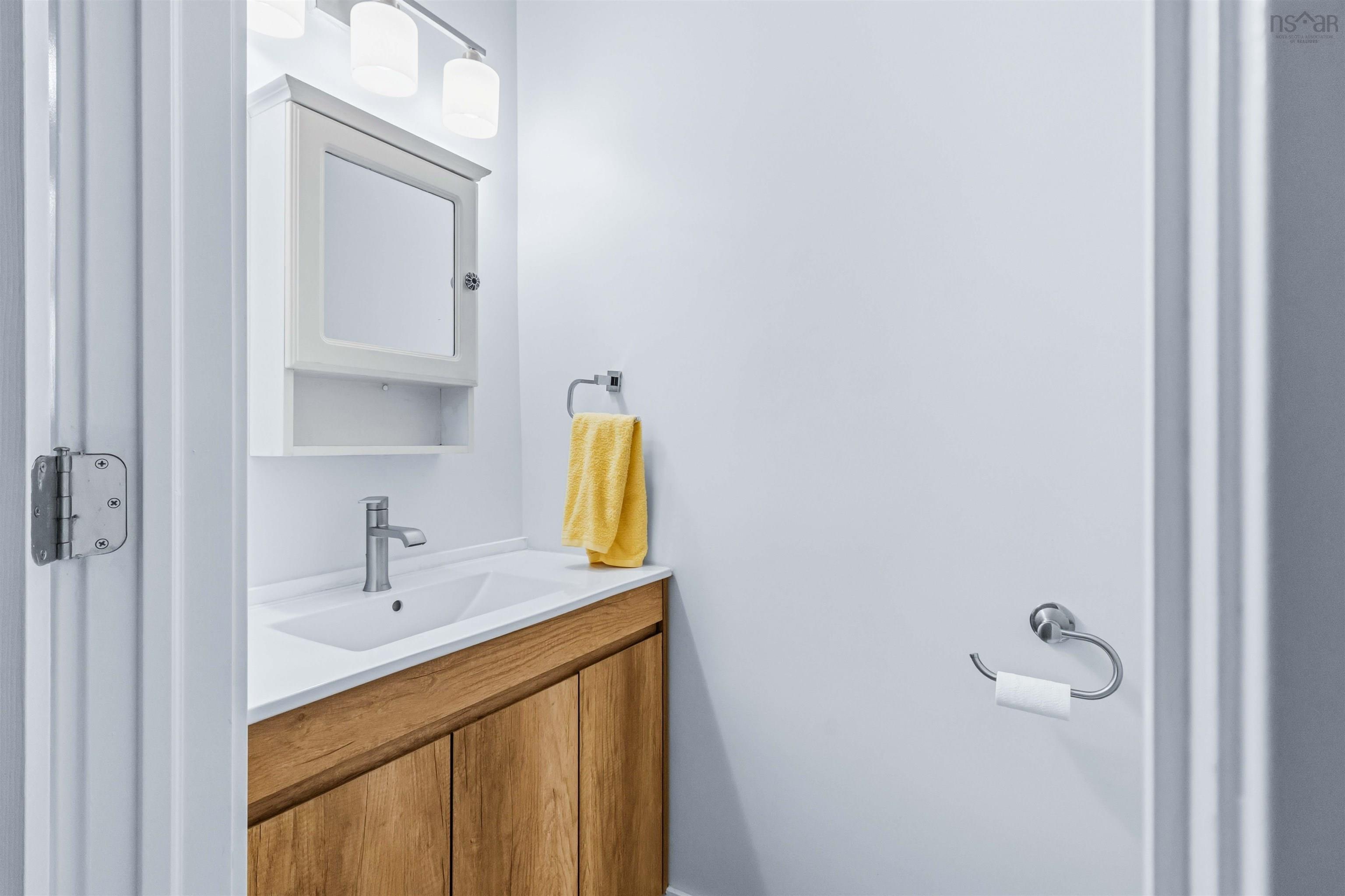 $409,900.00: 10 Thorncrest Court, Eastern Passage