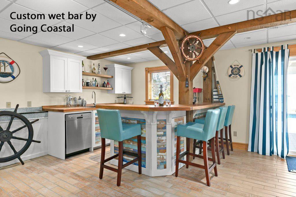 $3,975,000.00: 226 Crandall Road, Martins Point