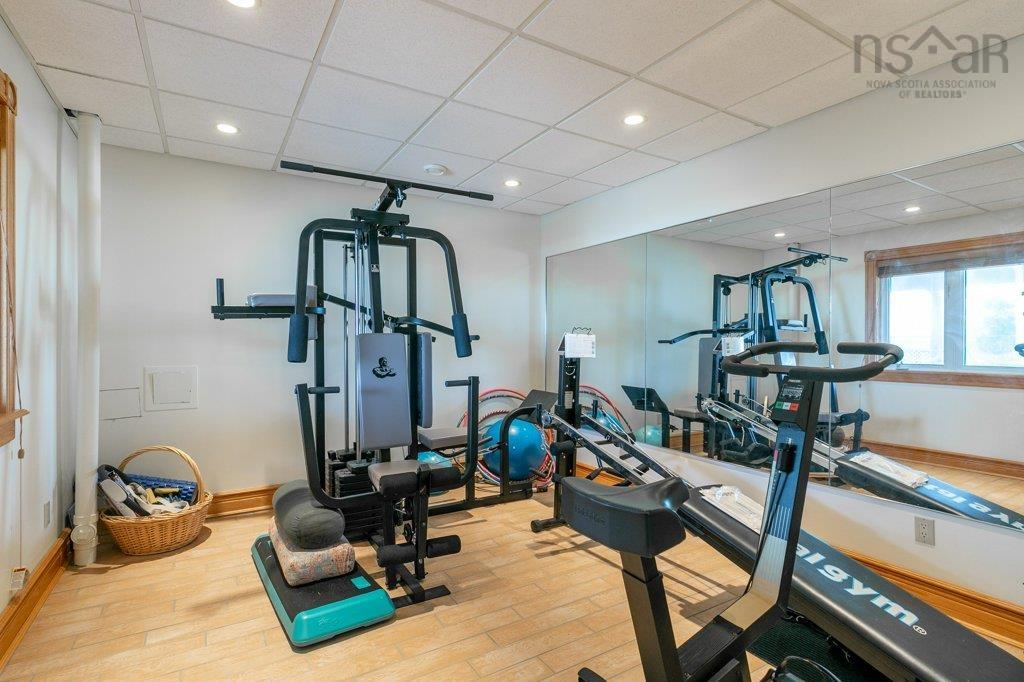 $3,975,000.00: 226 Crandall Road, Martins Point