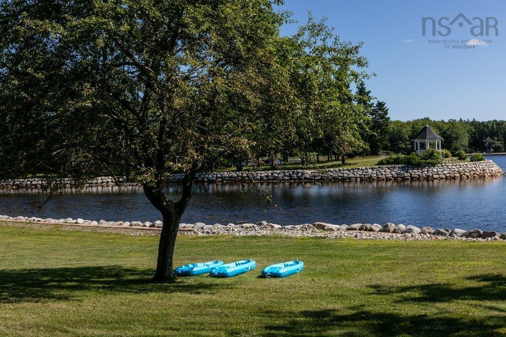 $3,975,000.00: 226 Crandall Road, Martins Point