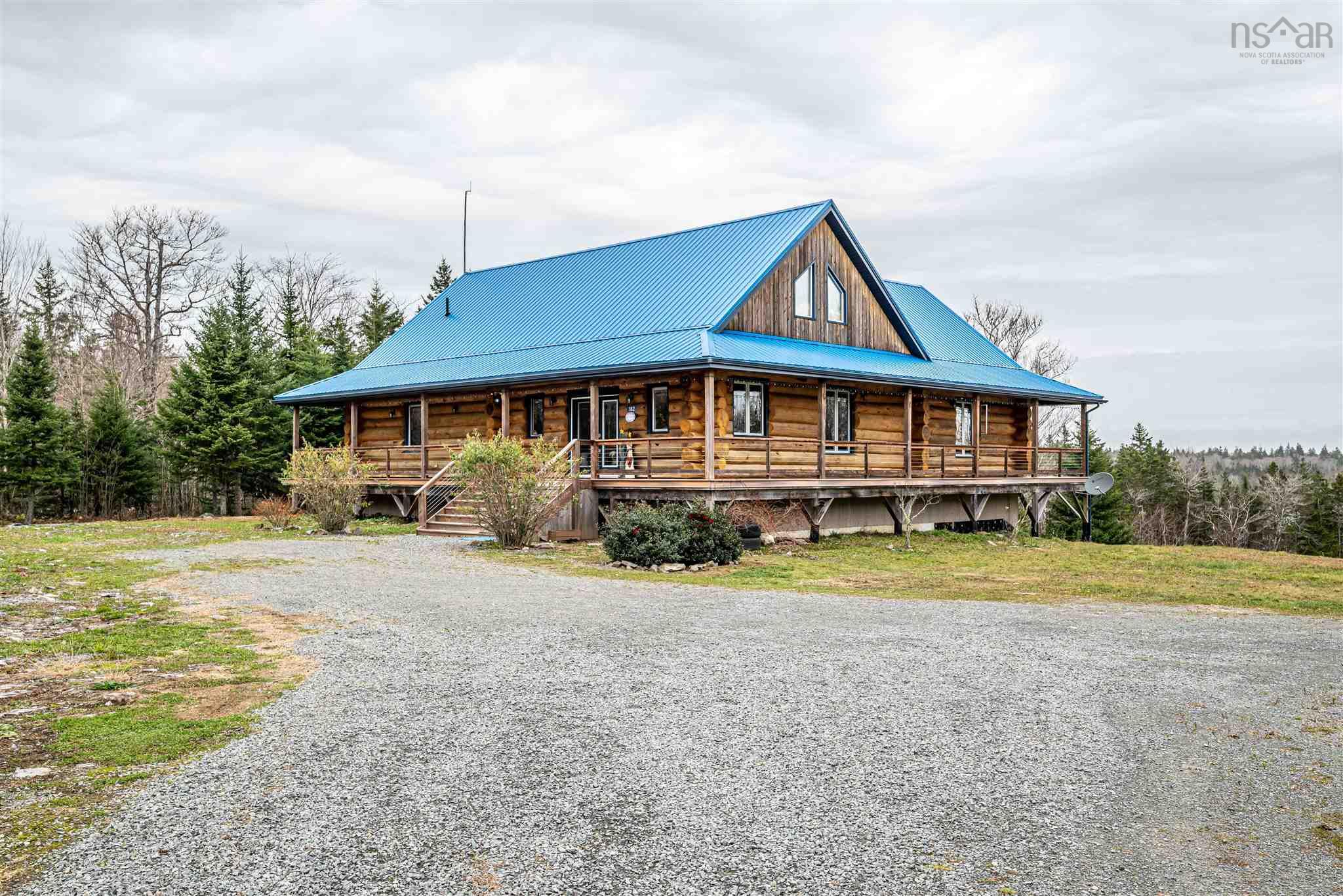 $1,100,000.00: 180-182 Casa Drive, Port Dufferin