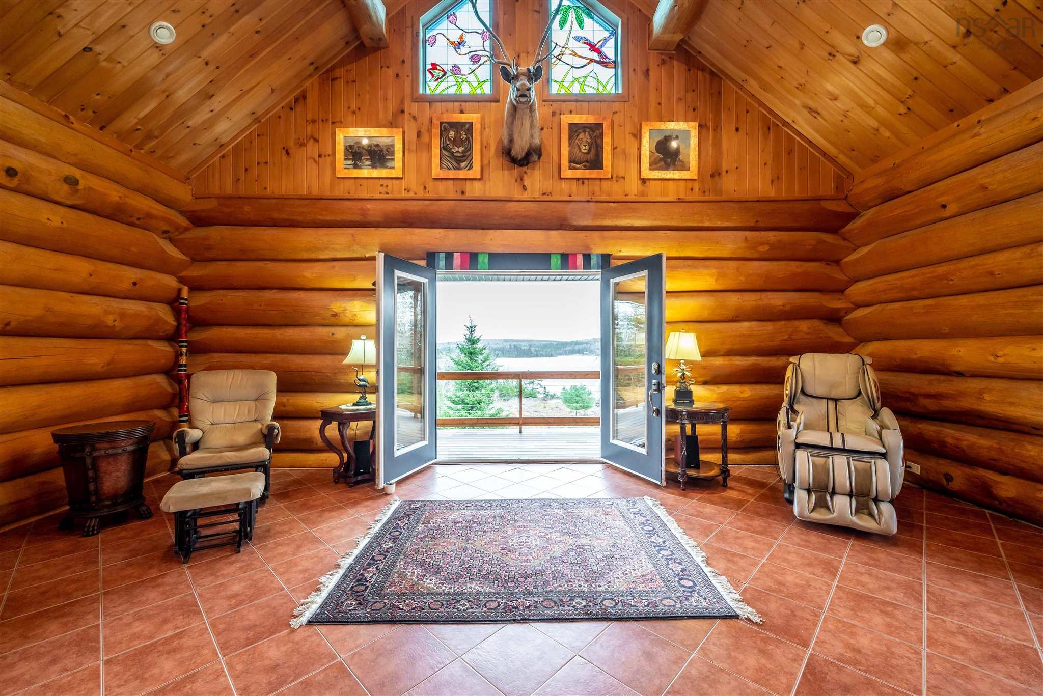 $1,100,000.00: 180-182 Casa Drive, Port Dufferin