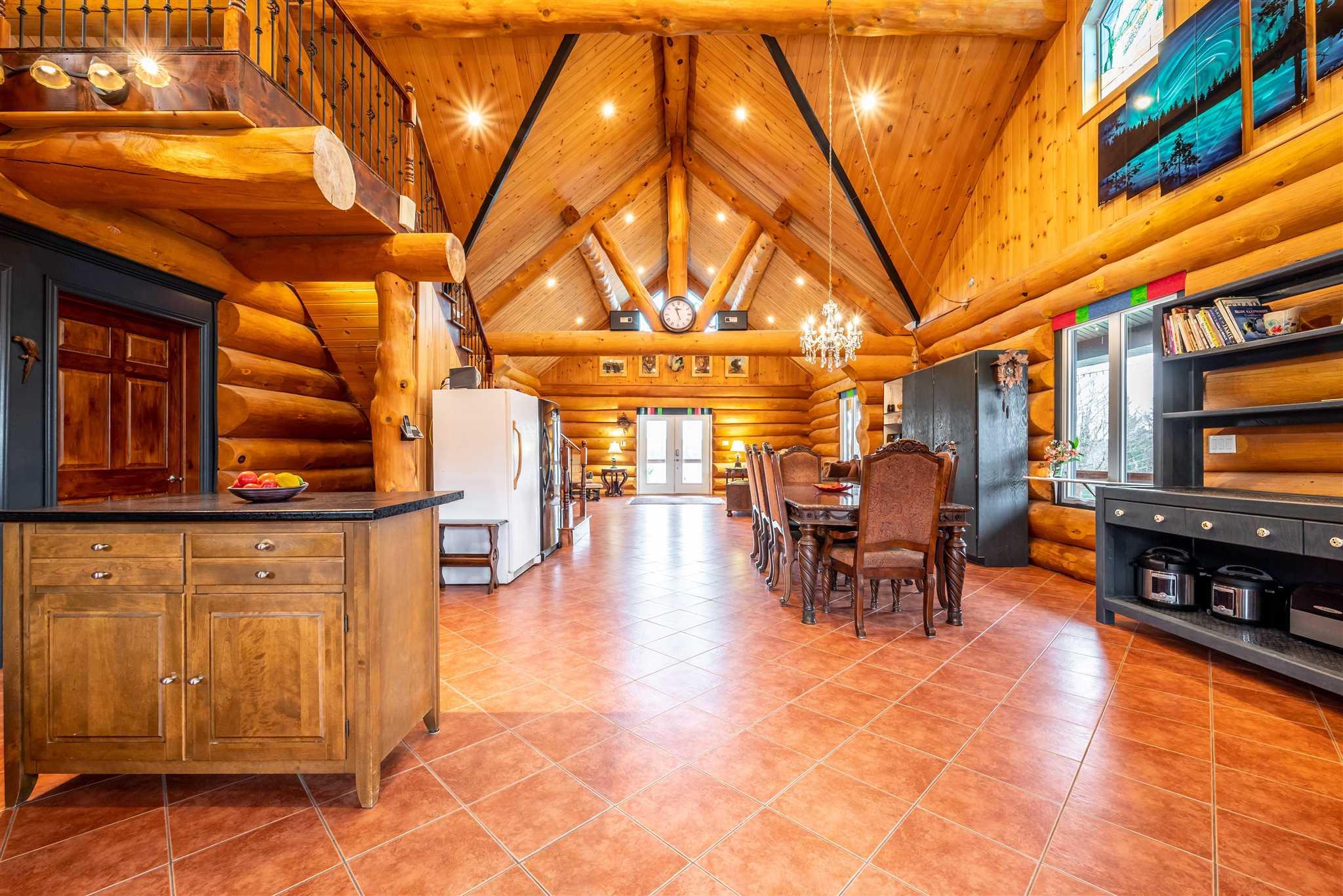 $1,100,000.00: 180-182 Casa Drive, Port Dufferin