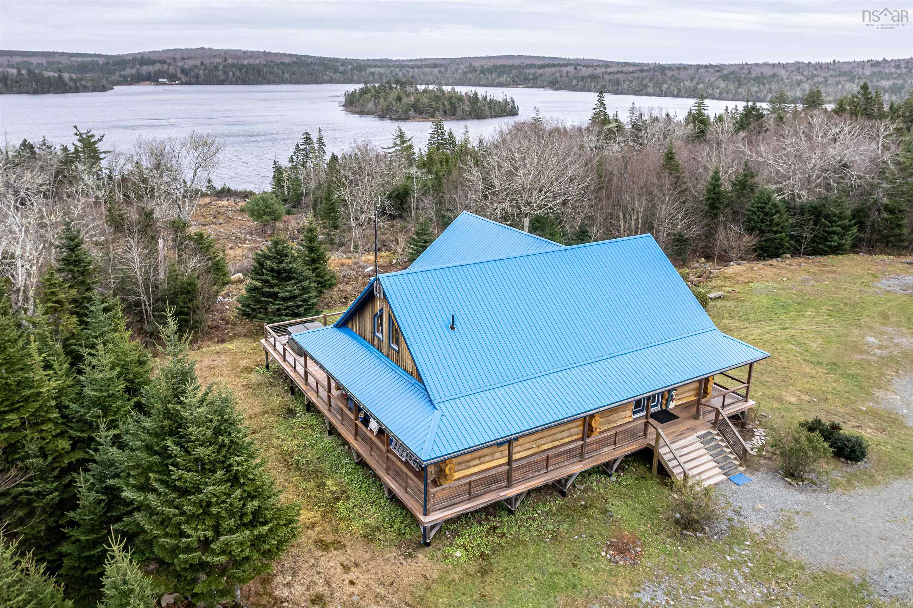 $1,100,000.00: 180-182 Casa Drive, Port Dufferin