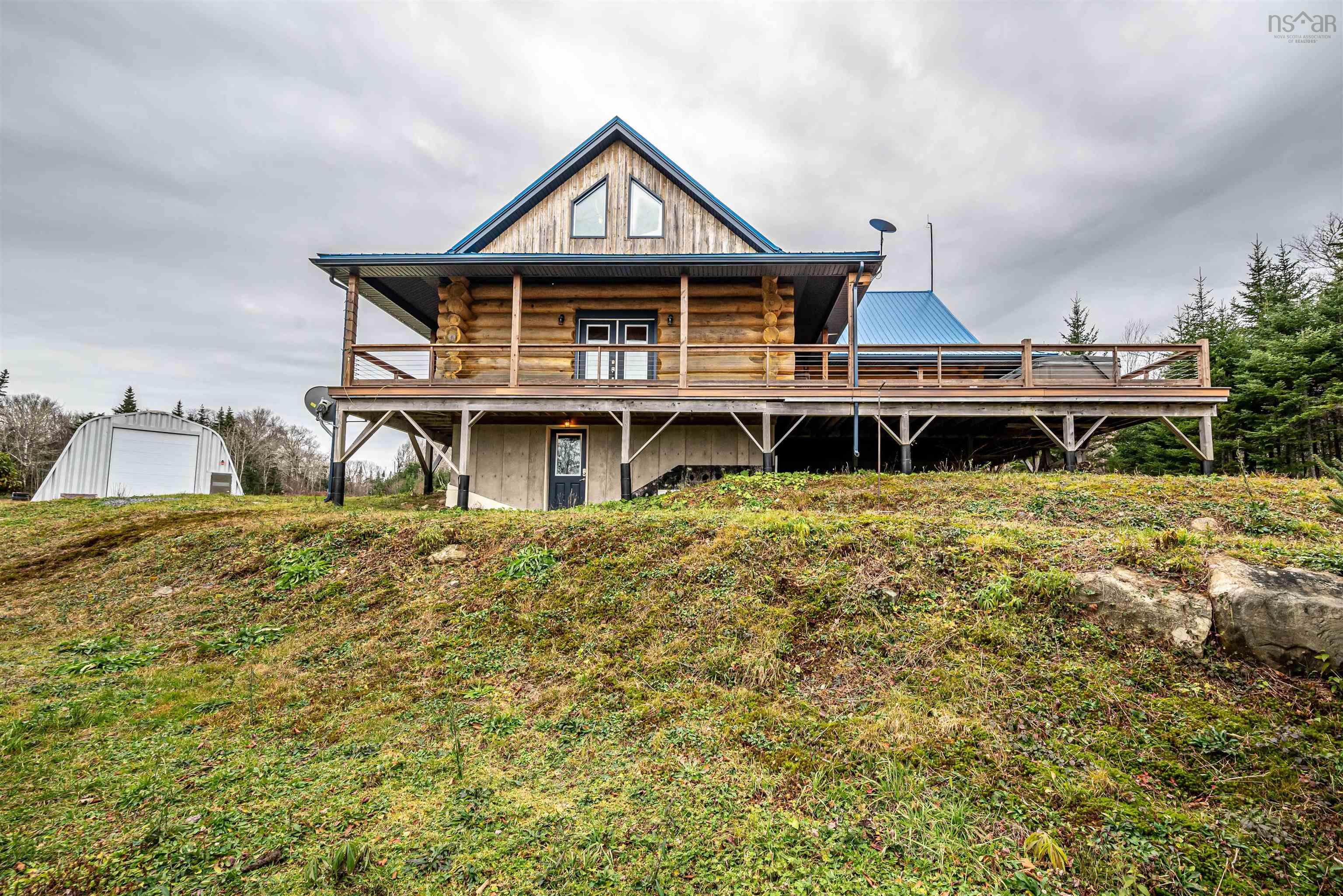 $1,100,000.00: 180-182 Casa Drive, Port Dufferin