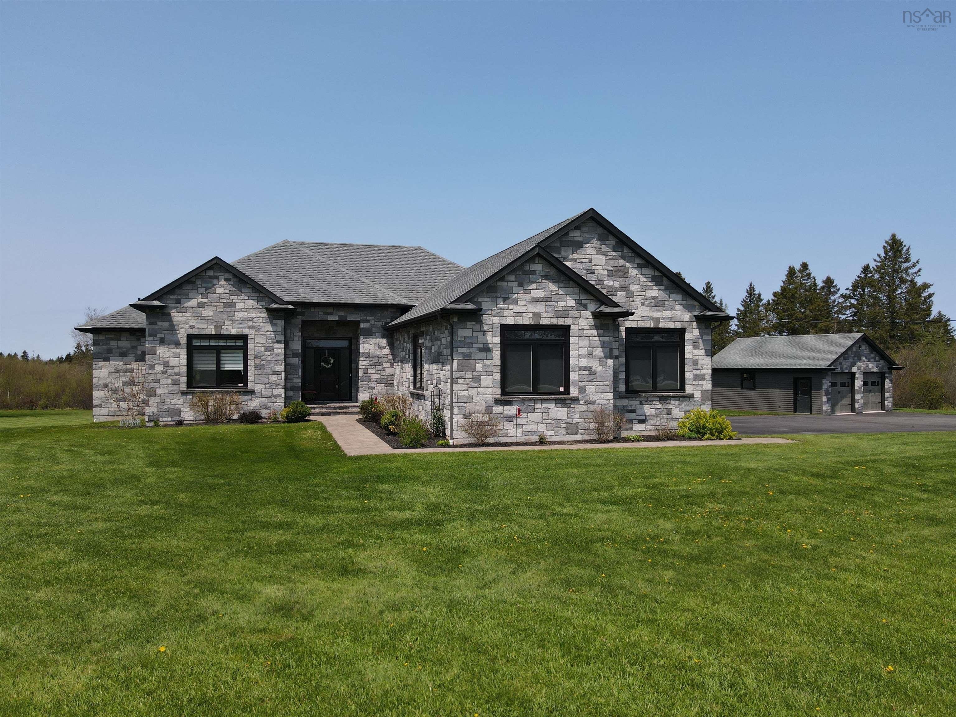 $979,900.00: 1157 Highway 366, Tyndal Road