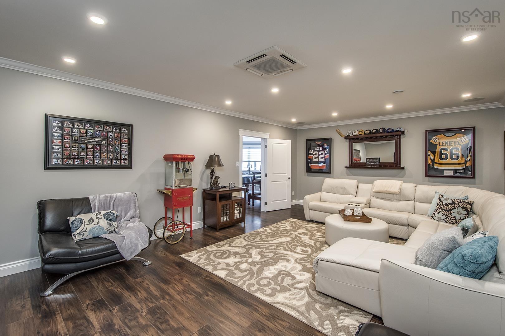 $979,900.00: 1157 Highway 366, Tyndal Road