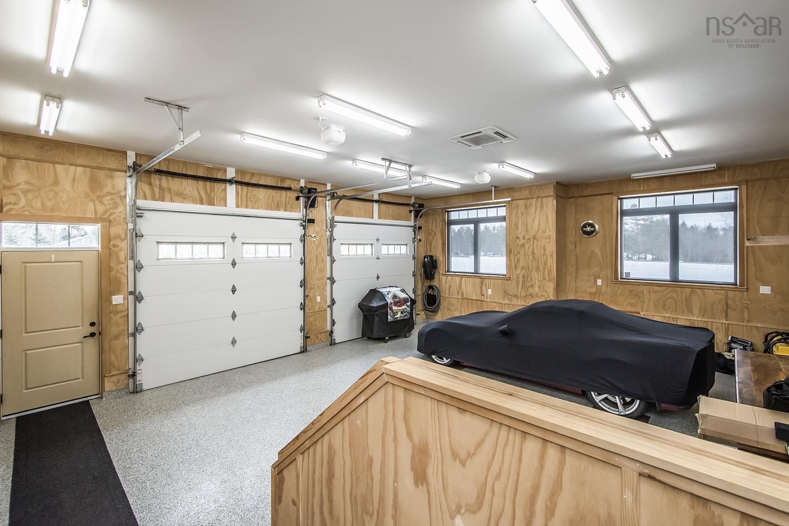 $979,900.00: 1157 Highway 366, Tyndal Road