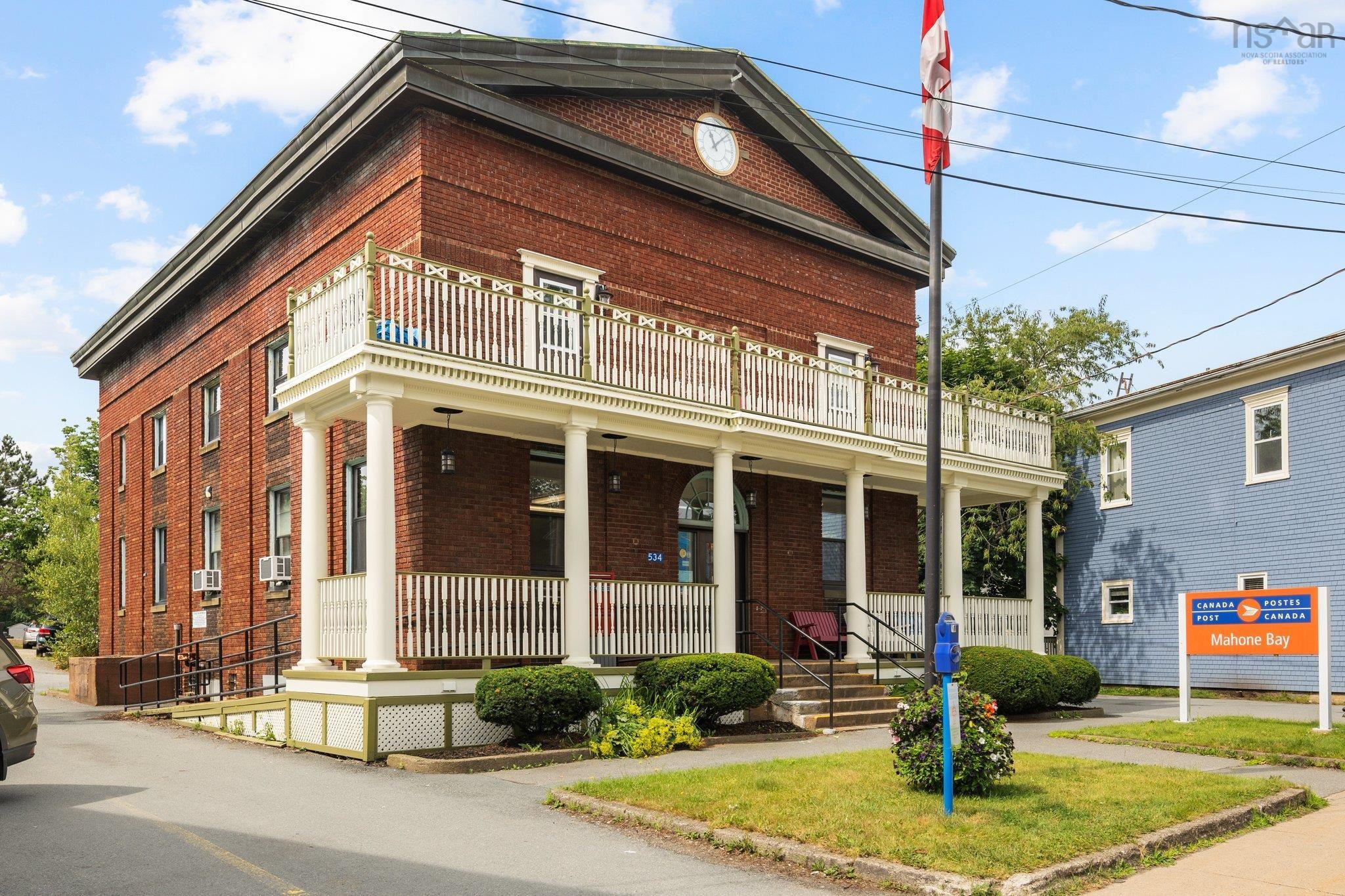 $699,900.00: 400A 534 Main Street, Mahone Bay