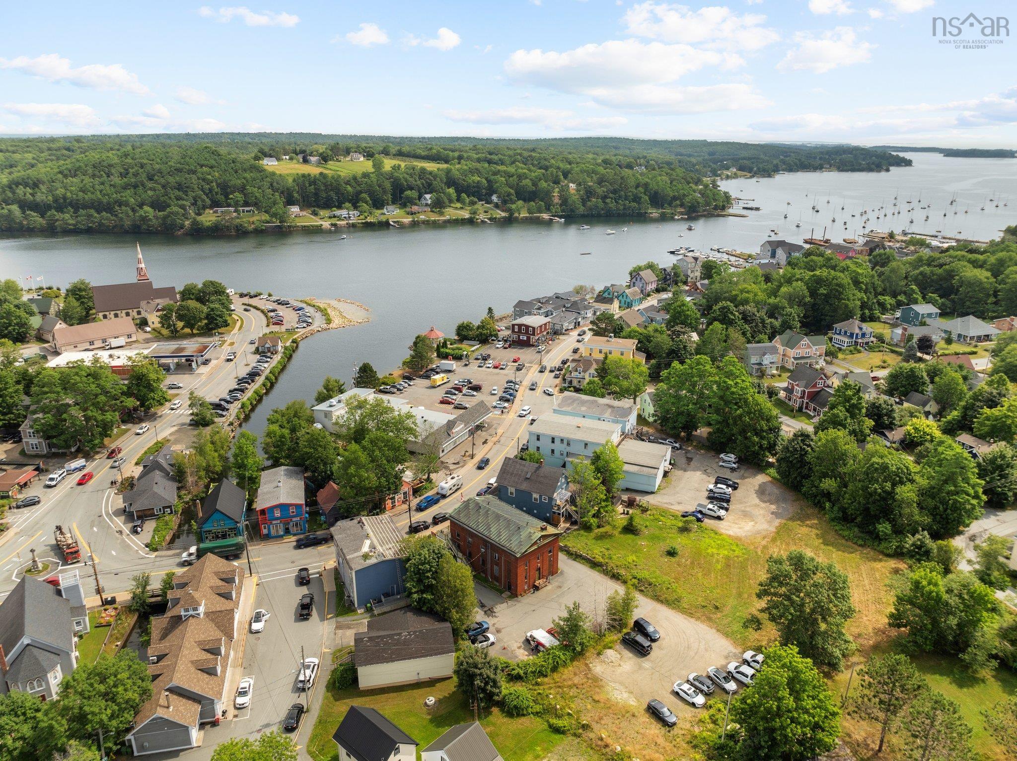 $699,900.00: 400A 534 Main Street, Mahone Bay