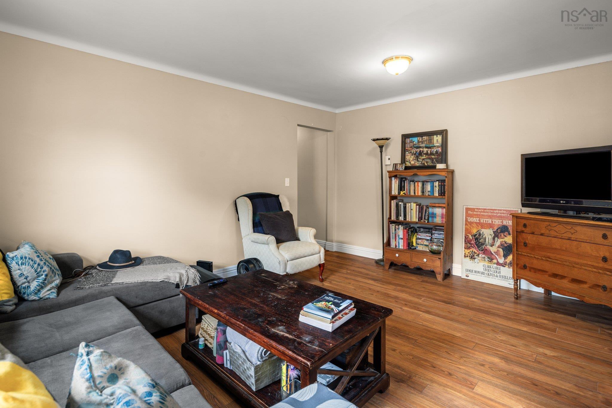 $699,900.00: 400A 534 Main Street, Mahone Bay