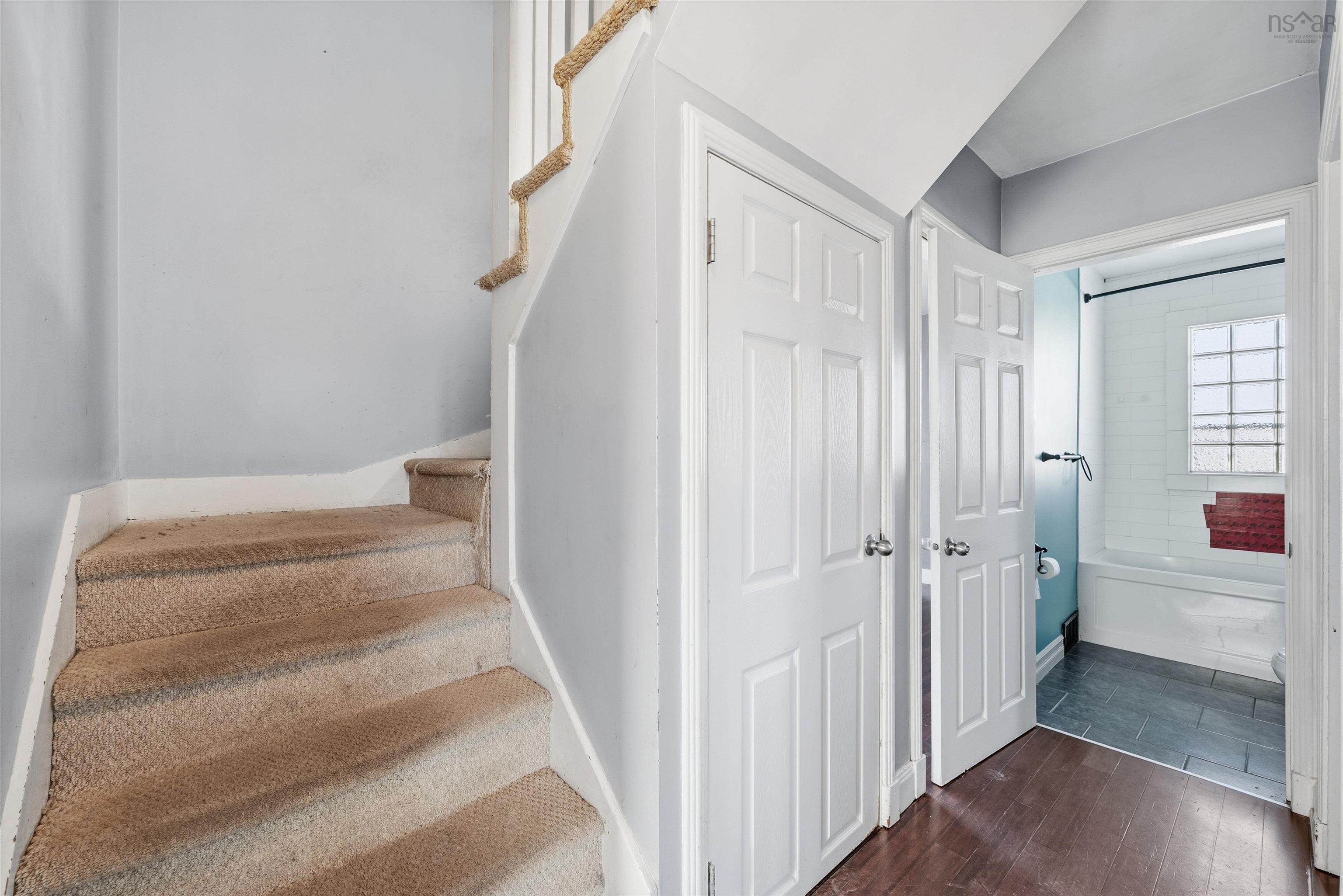 3 George Street, Bedford, NS (MLS 202529022)