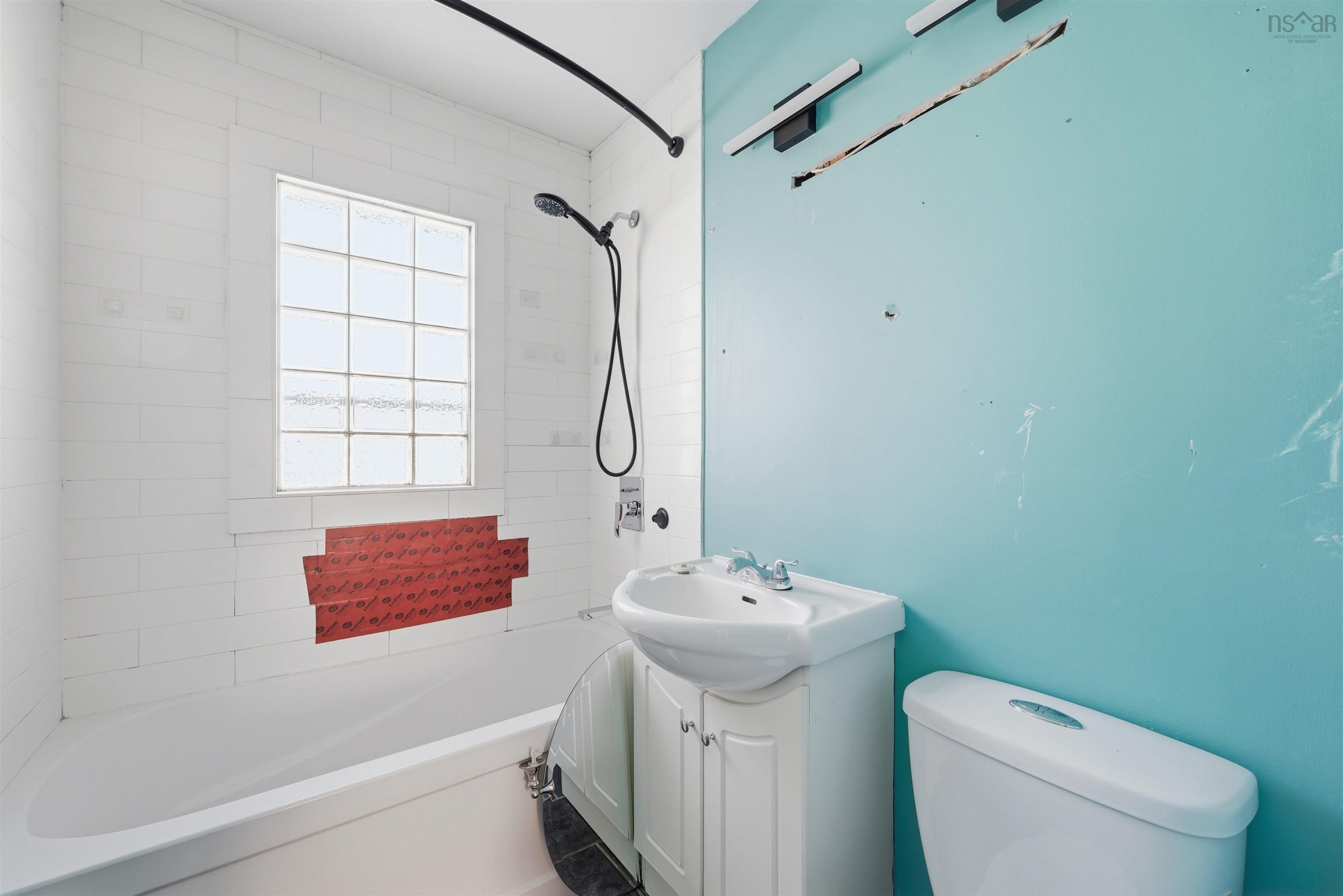 3 George Street, Bedford, NS (MLS 202529022)