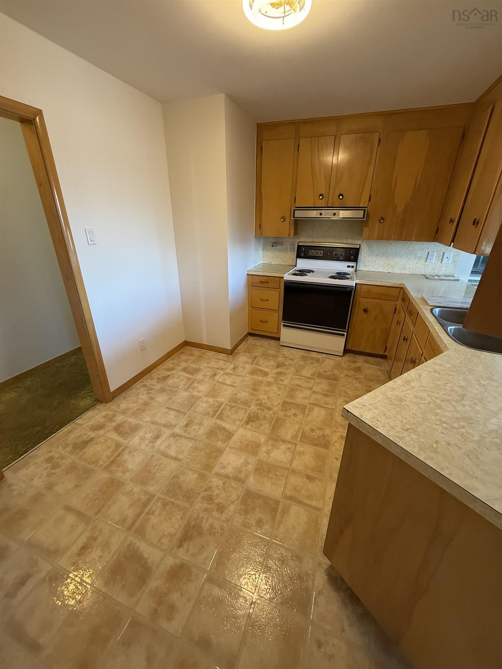 $599,000.00: 42 Montague Row, Digby