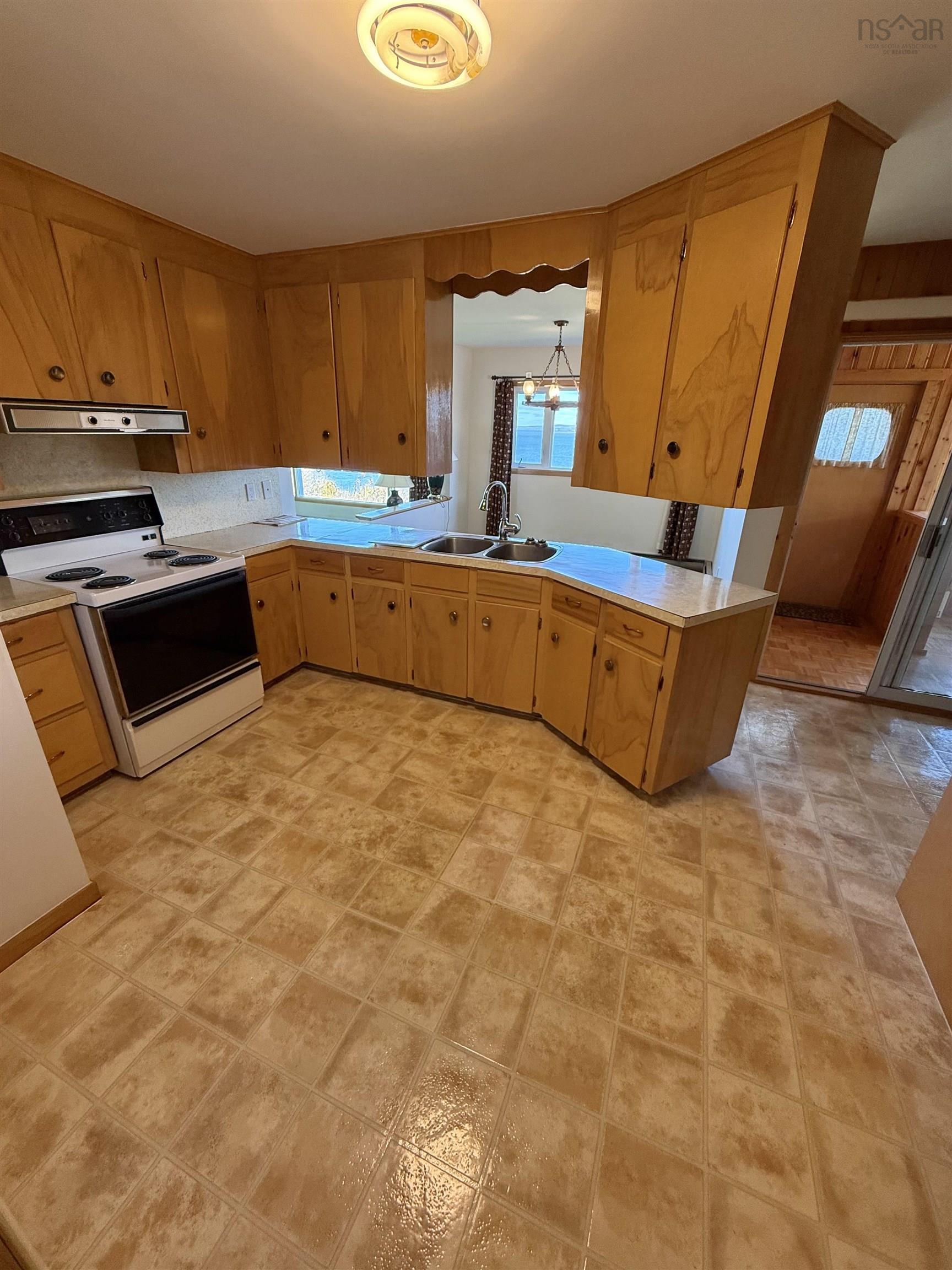 $599,000.00: 42 Montague Row, Digby