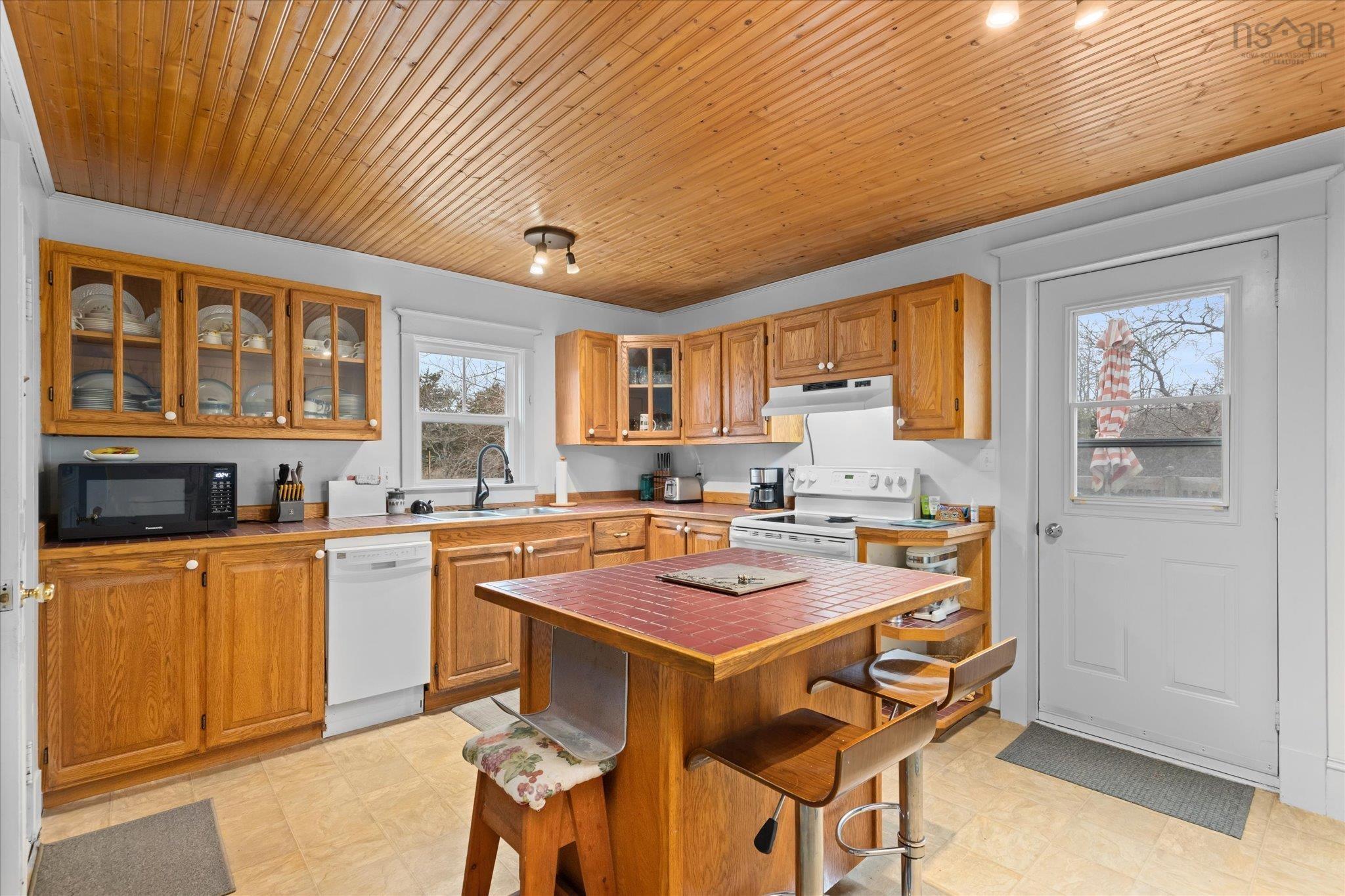 $229,900.00: 6 Ryers Lane, Shelburne