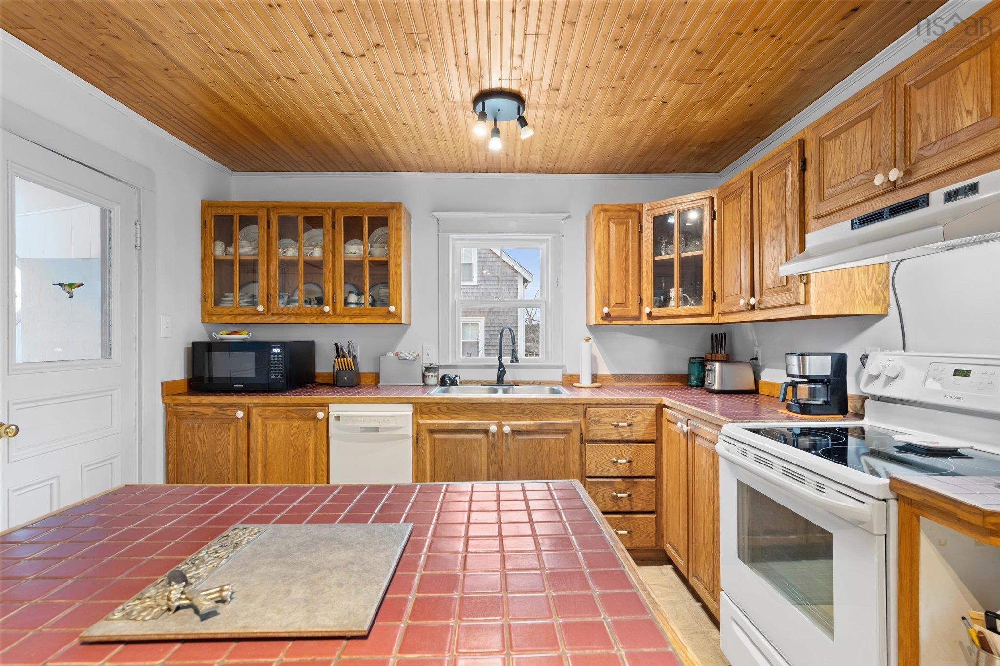 $229,900.00: 6 Ryers Lane, Shelburne