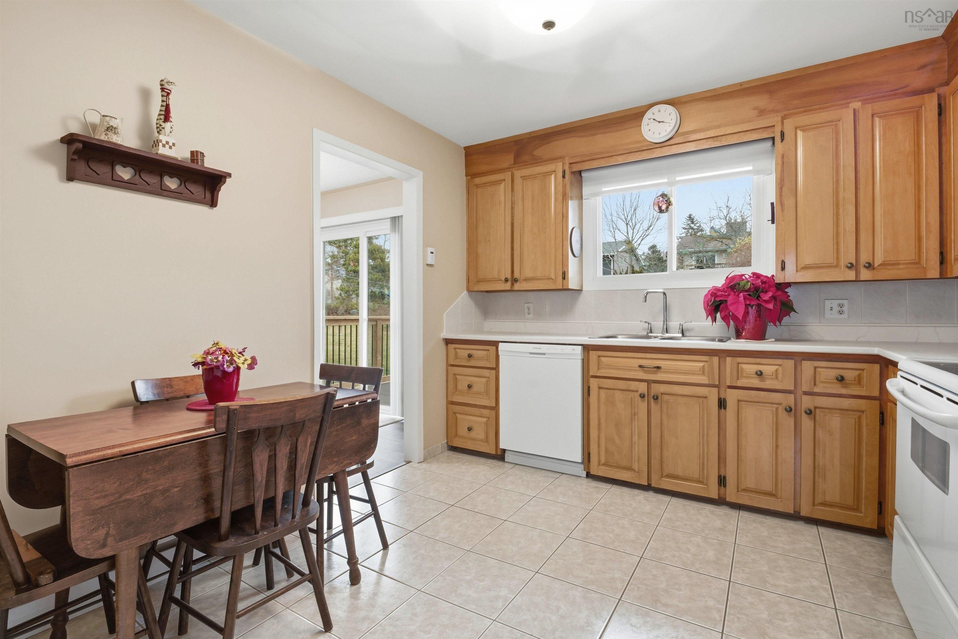 55 Oakmount Drive, Bedford, NS (MLS 202529033)