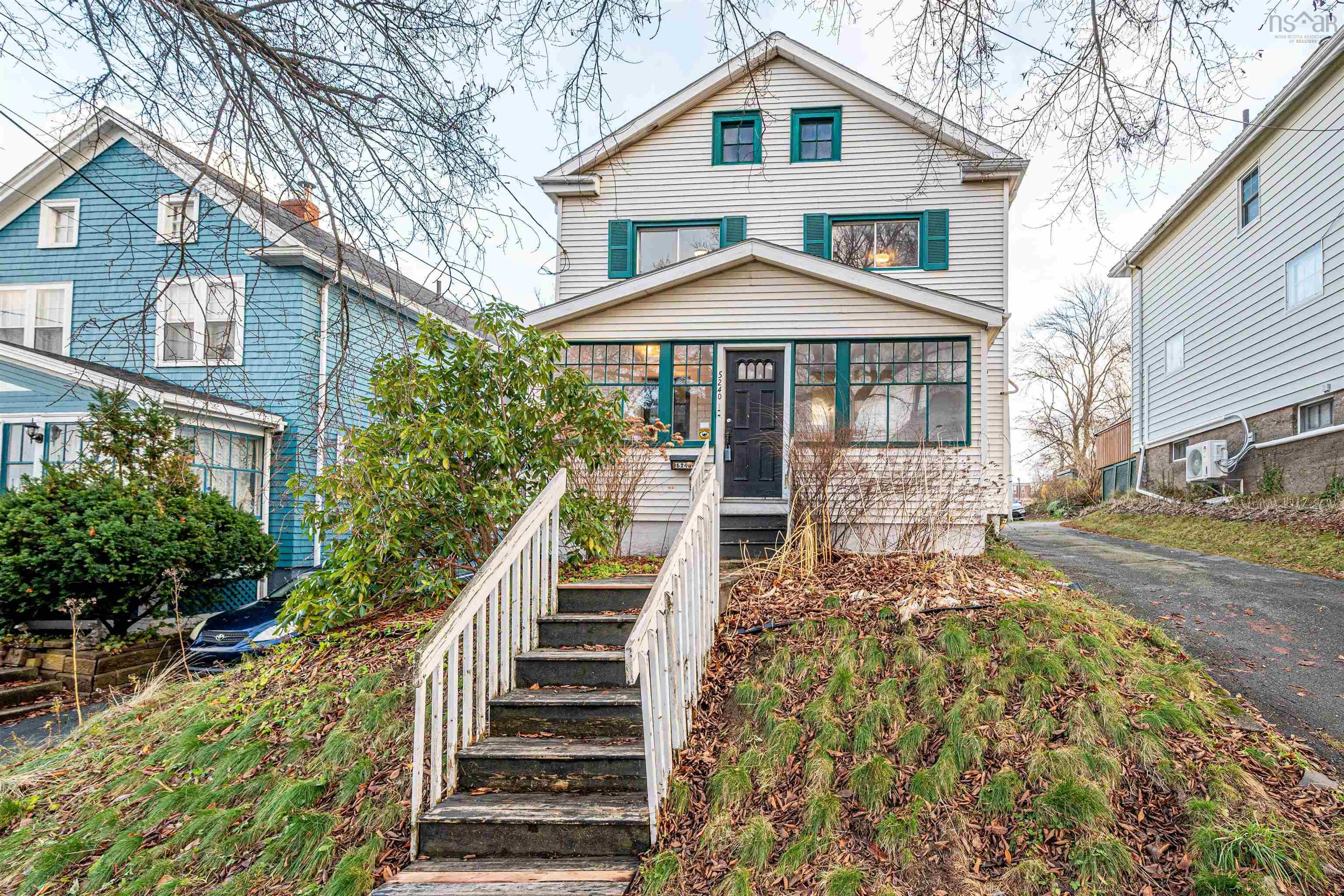 5240 Russell Street, Halifax, NS (MLS® 202529034)